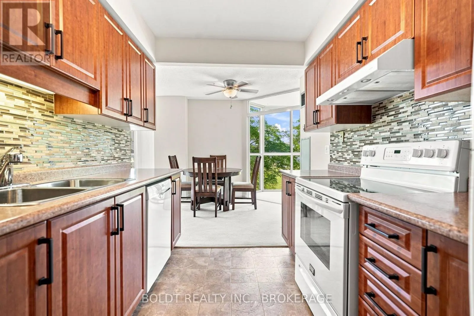 306 - 162 MARTINDALE ROAD #306