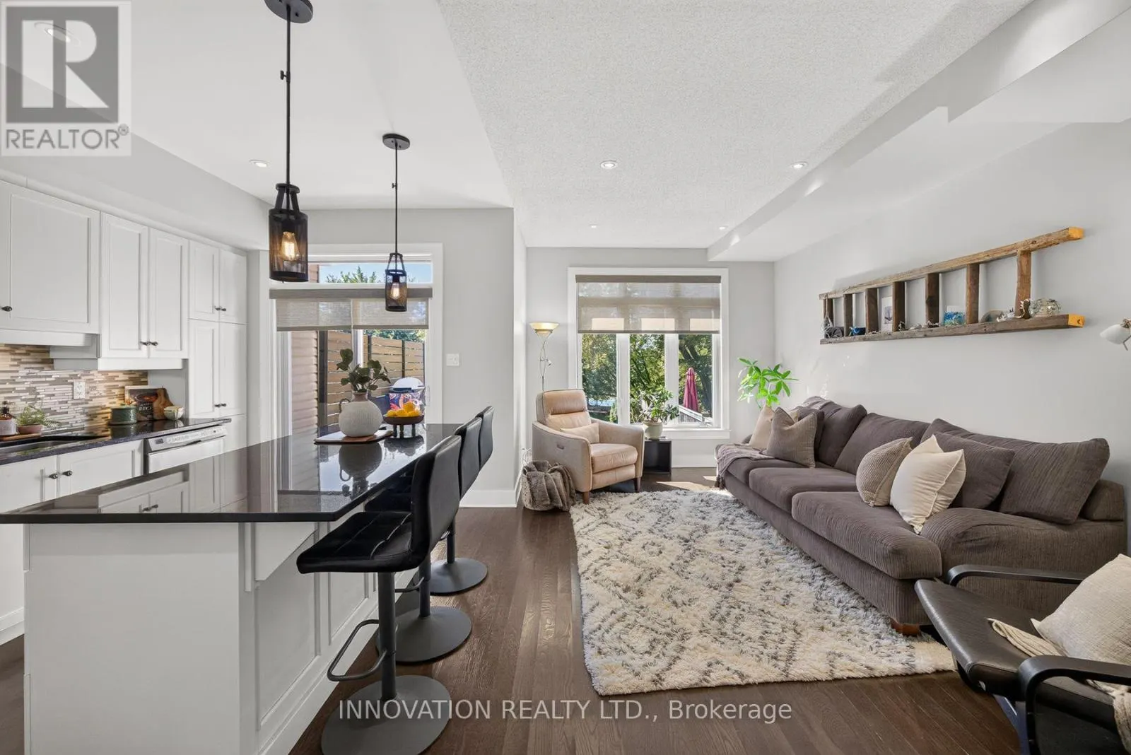 156 RIVINGTON STREET