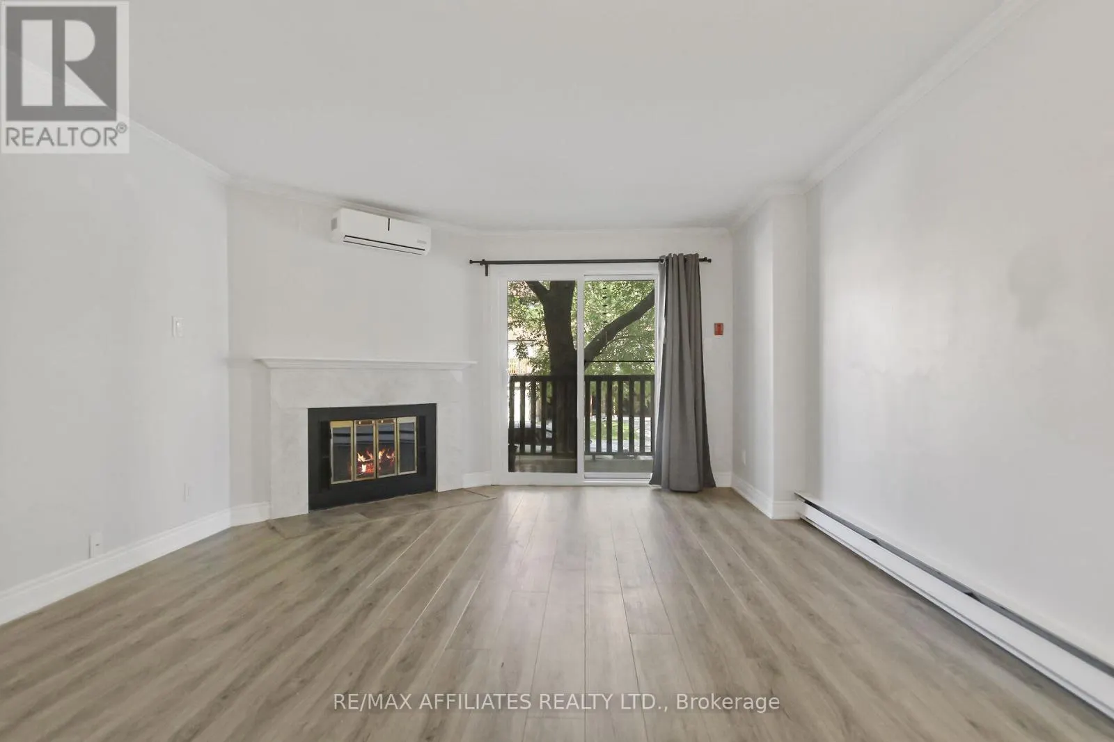 1 - 160 BRUYERE STREET