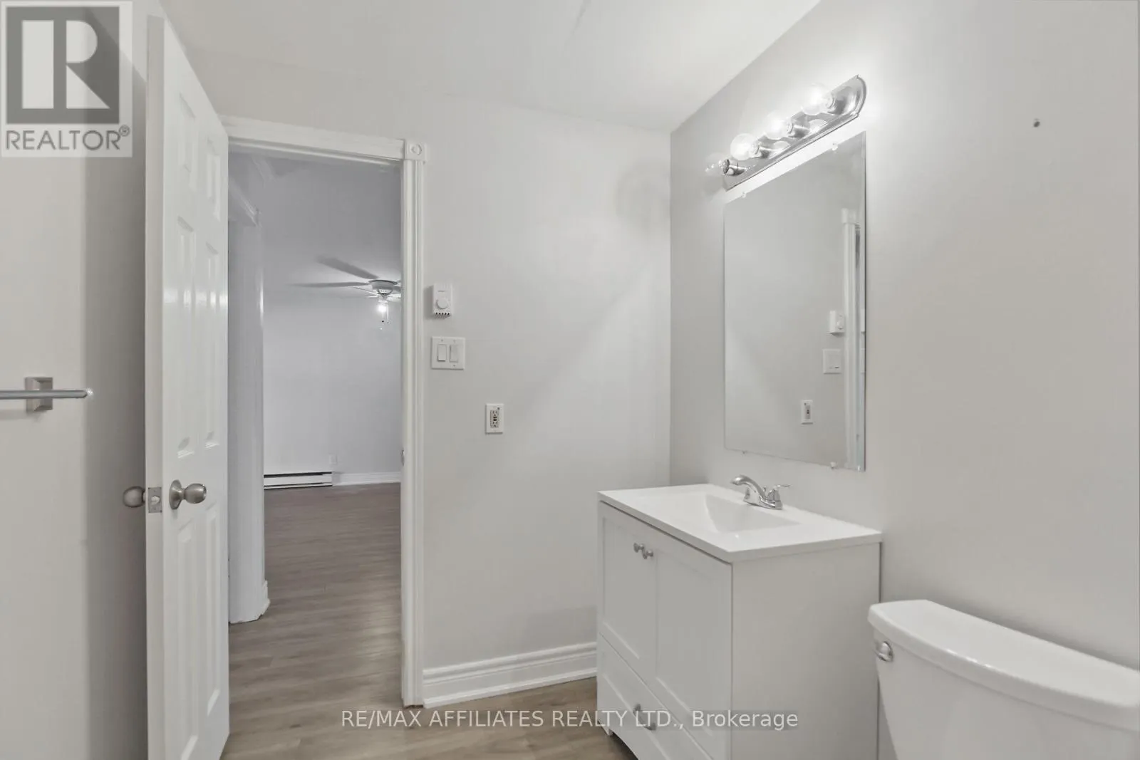 1 - 160 BRUYERE STREET