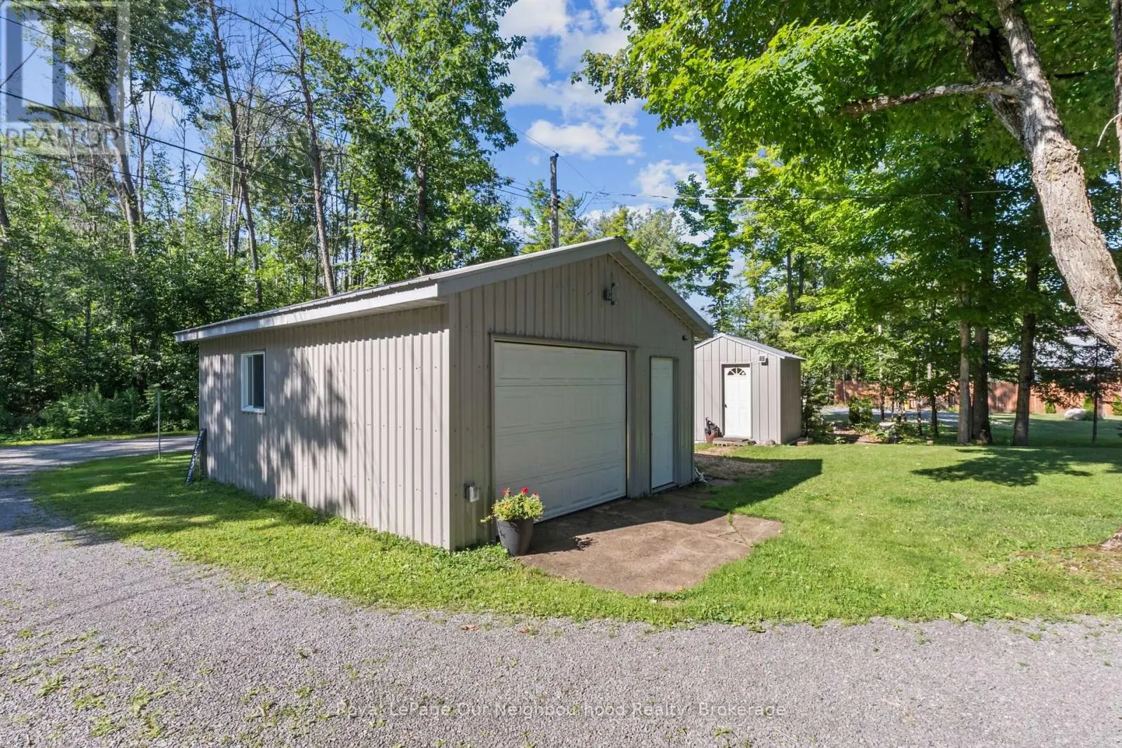 F - 1000 GARRATT ROAD #F