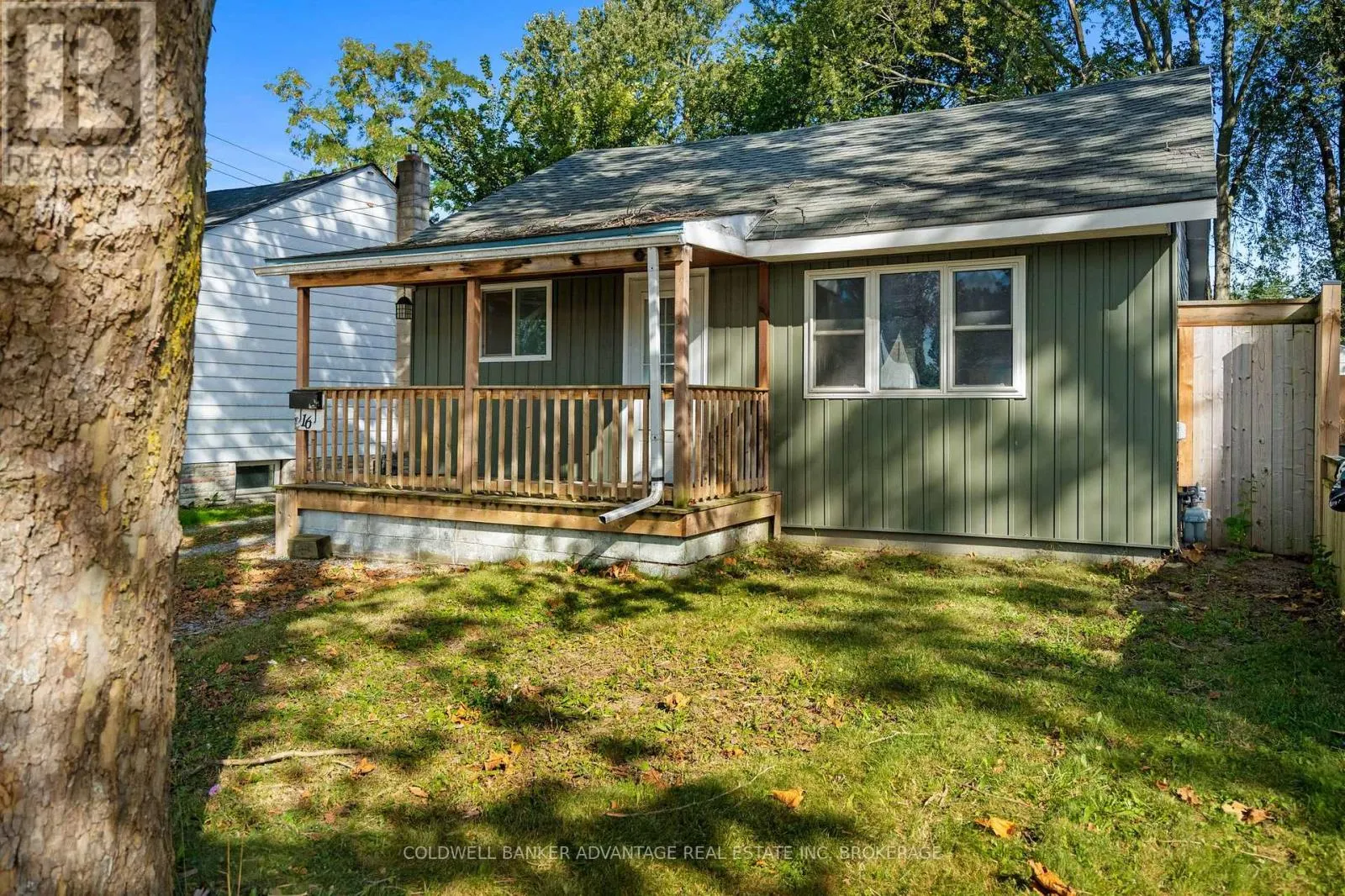 16 ACHILLES AVENUE