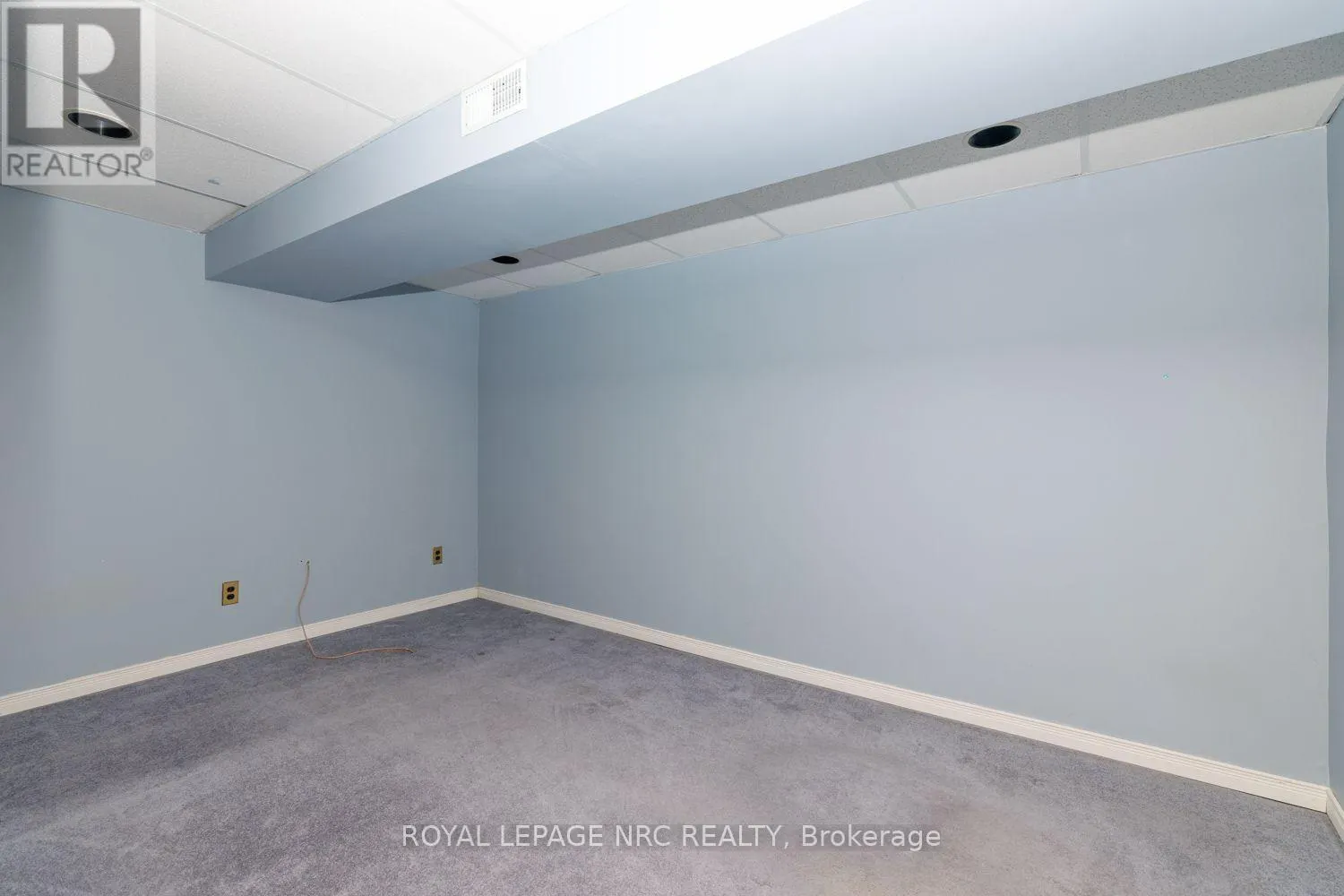 1 - 242 LAKEPORT ROAD #1