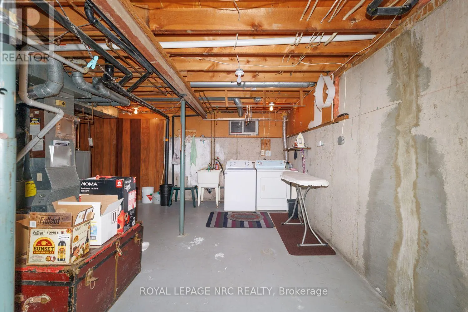 1 - 242 LAKEPORT ROAD #1