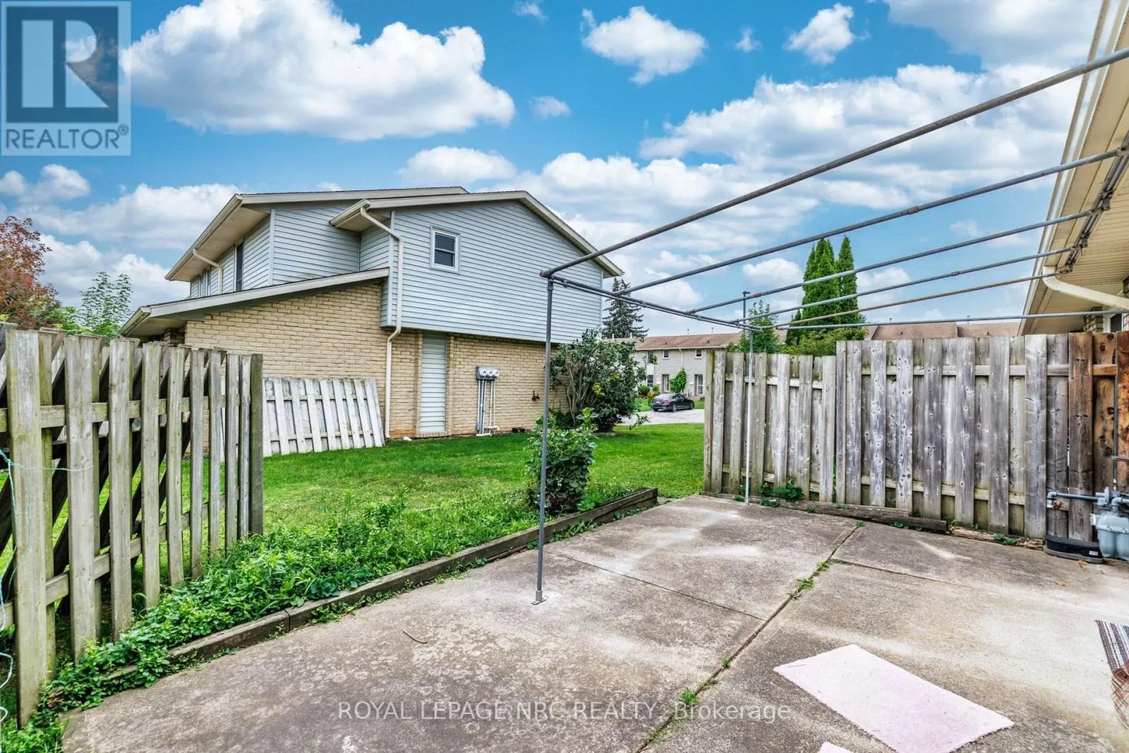 1 - 242 LAKEPORT ROAD #1