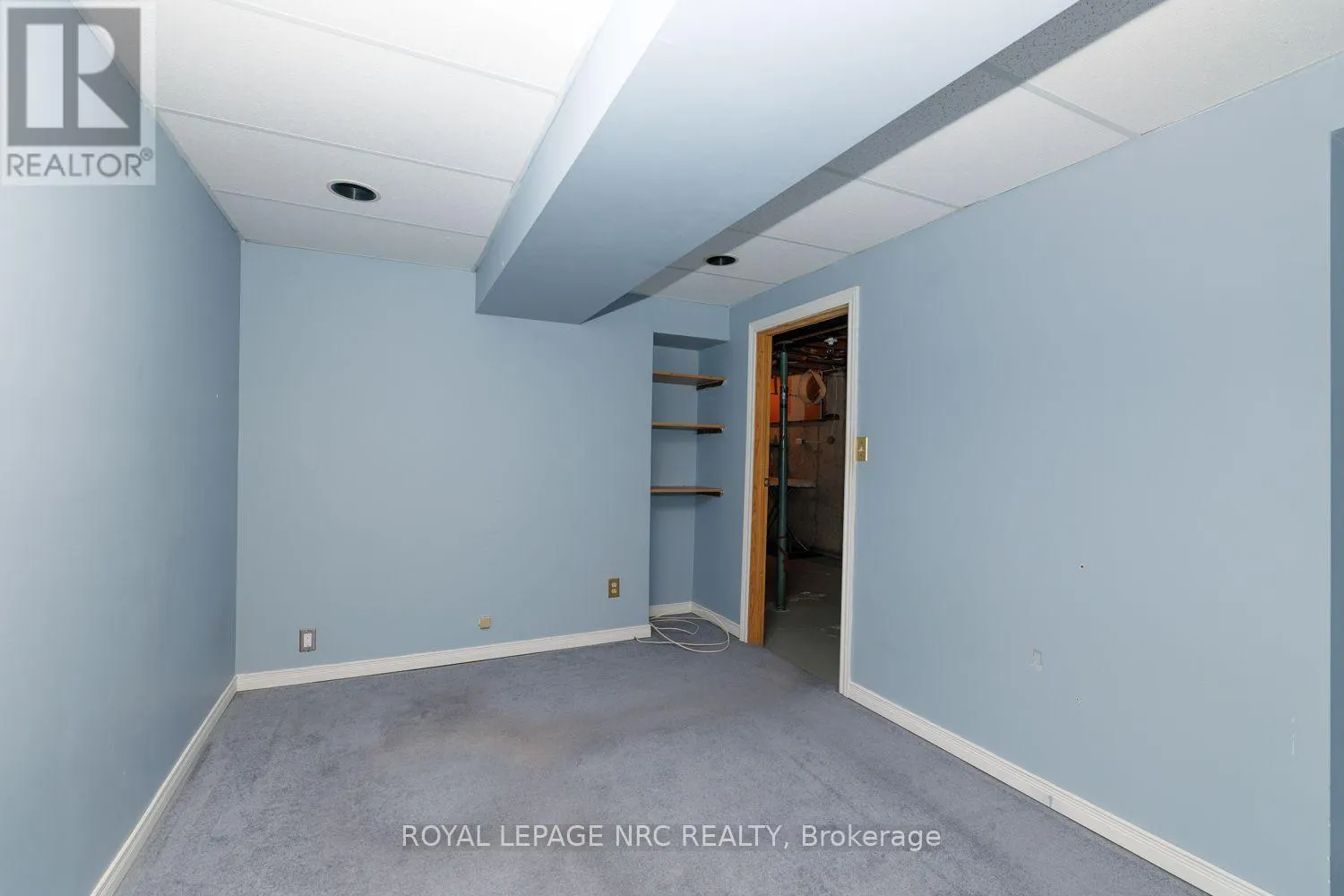 1 - 242 LAKEPORT ROAD #1
