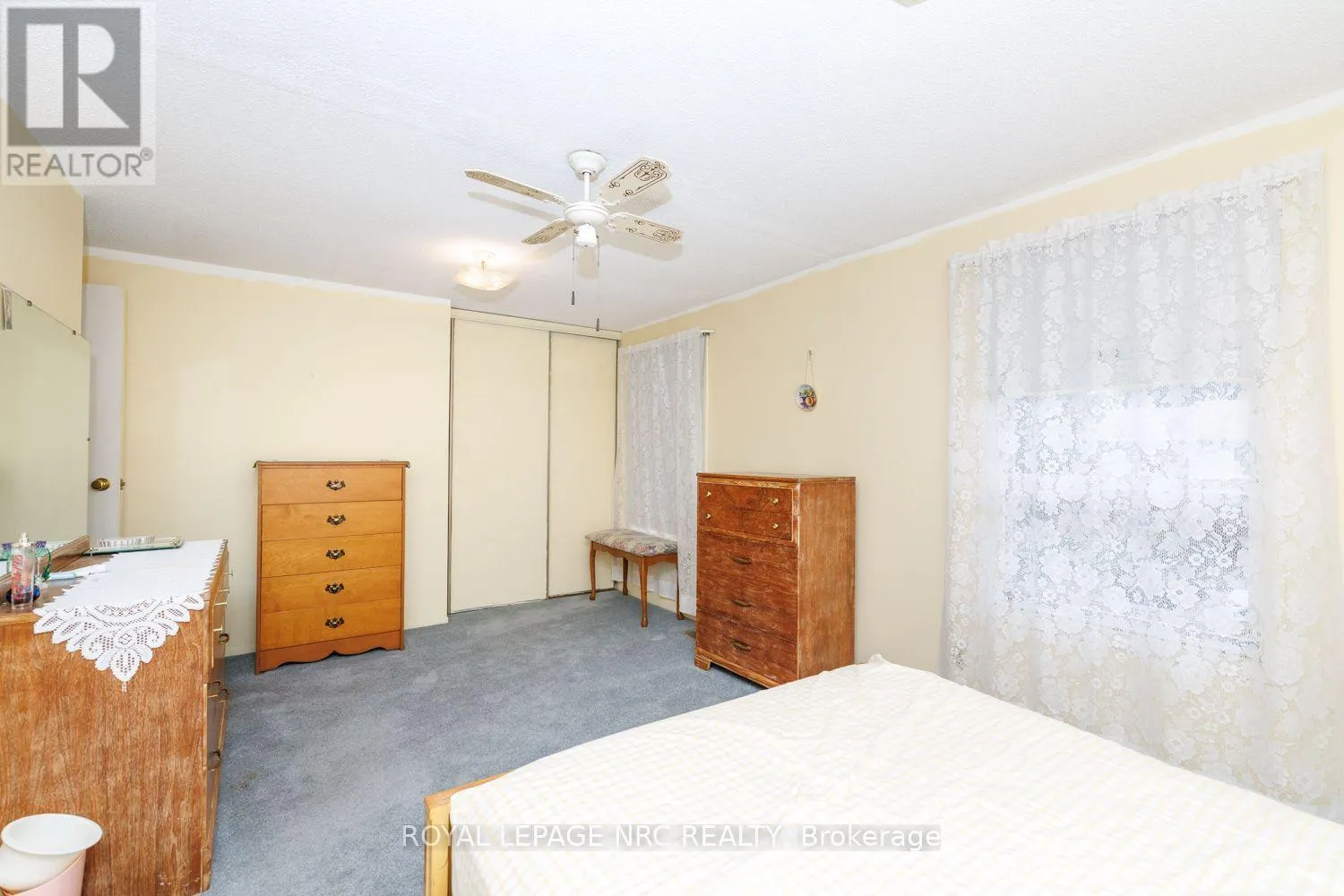 1 - 242 LAKEPORT ROAD #1