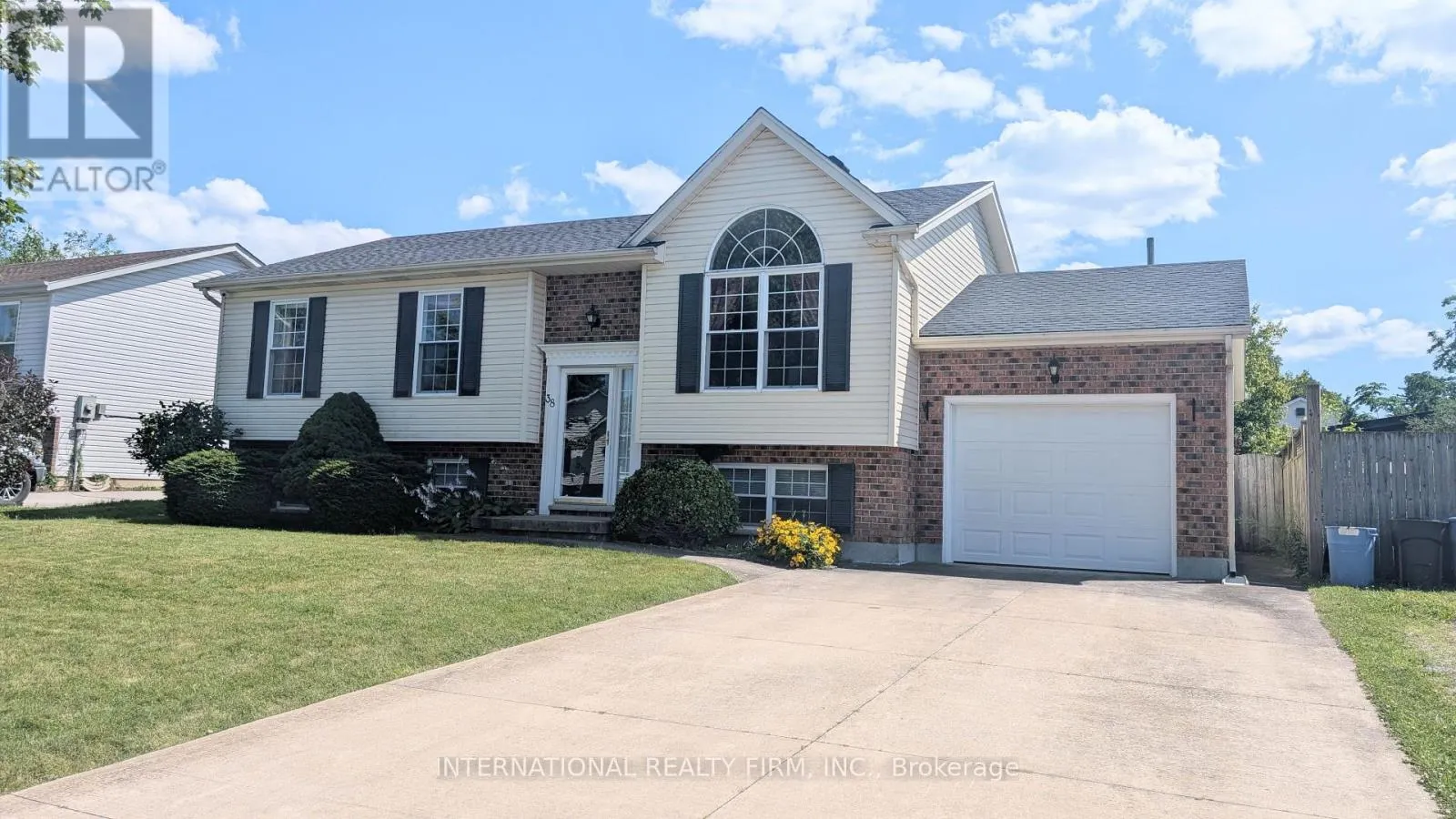 38 WINDLE VILLAGE CRESCENT