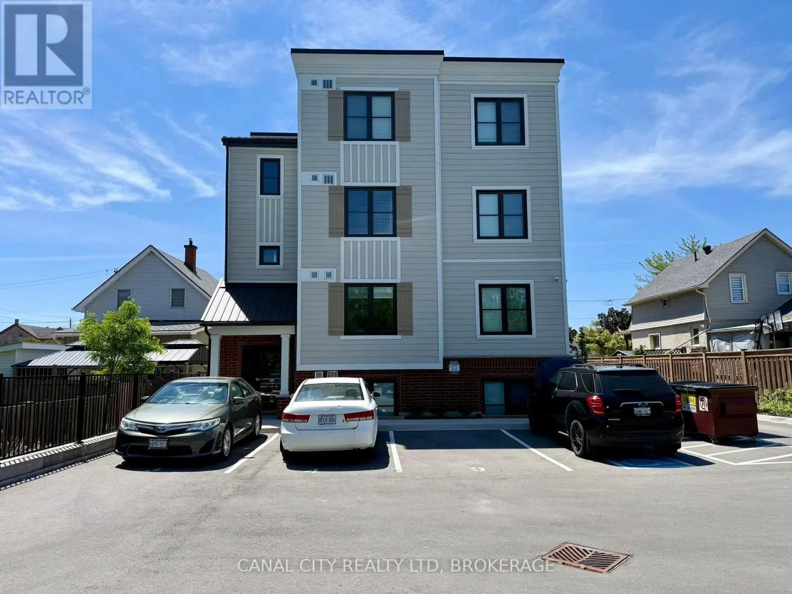 4 - 6 ANN STREET #4