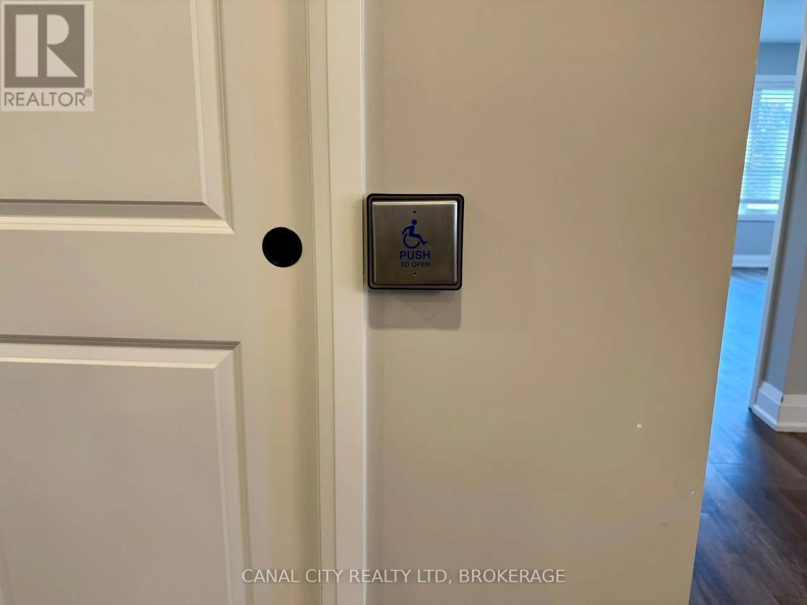 4 - 6 ANN STREET #4