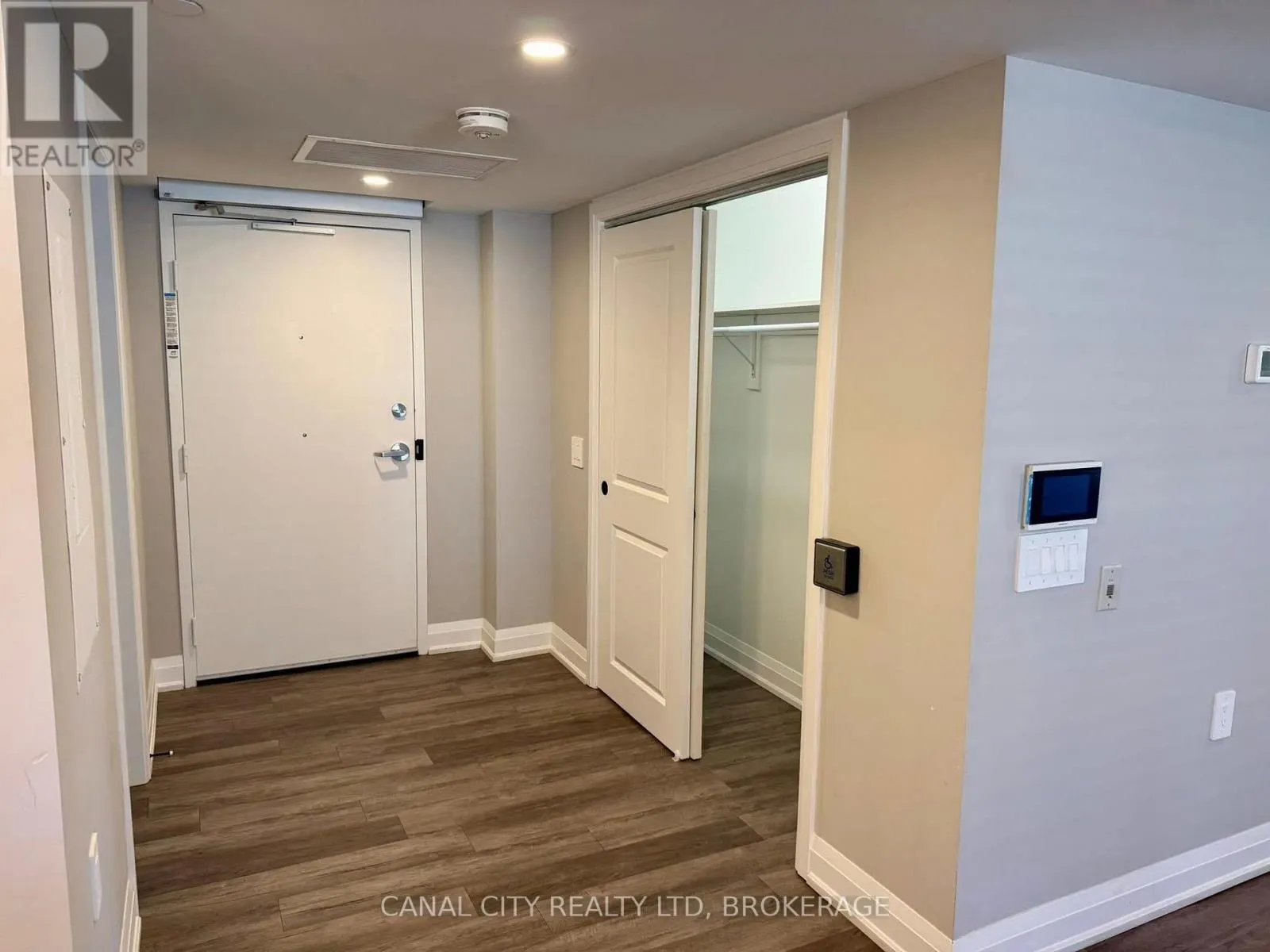 4 - 6 ANN STREET #4