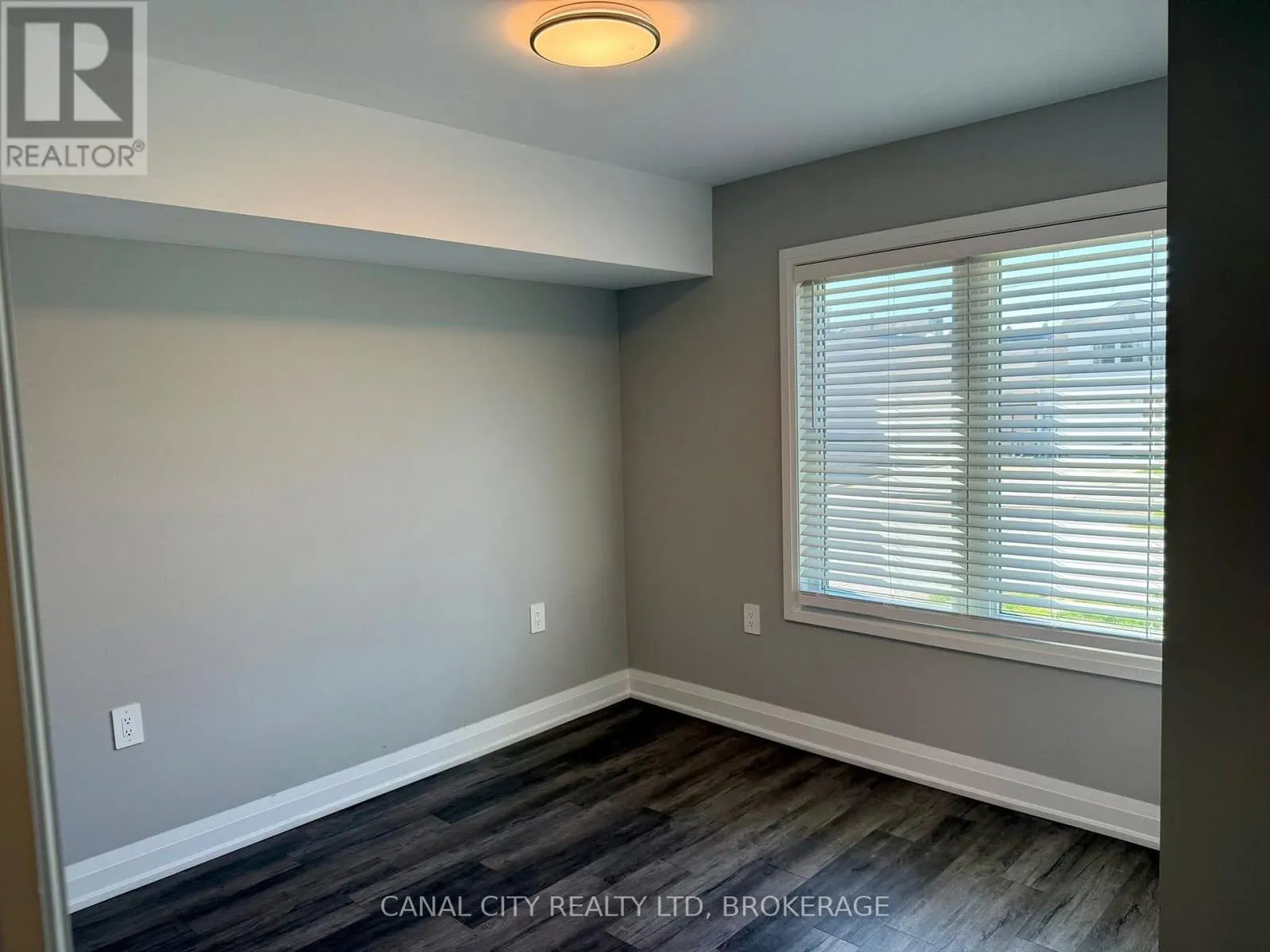 4 - 6 ANN STREET #4