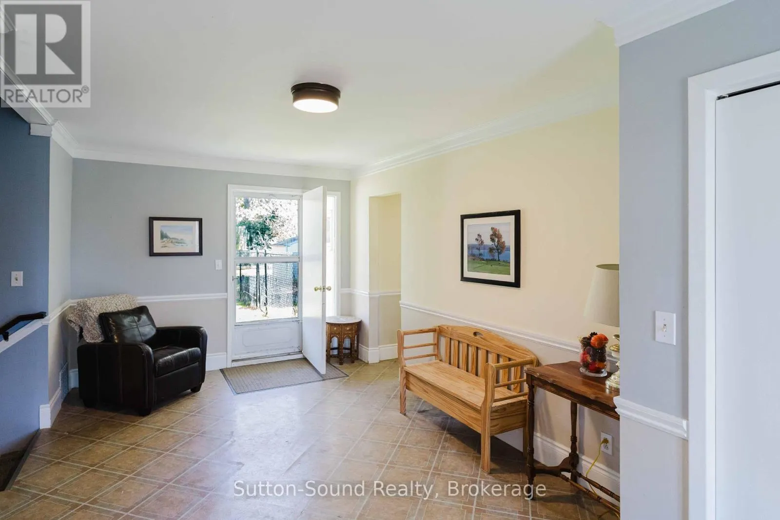 130 CLEARVIEW CRESCENT