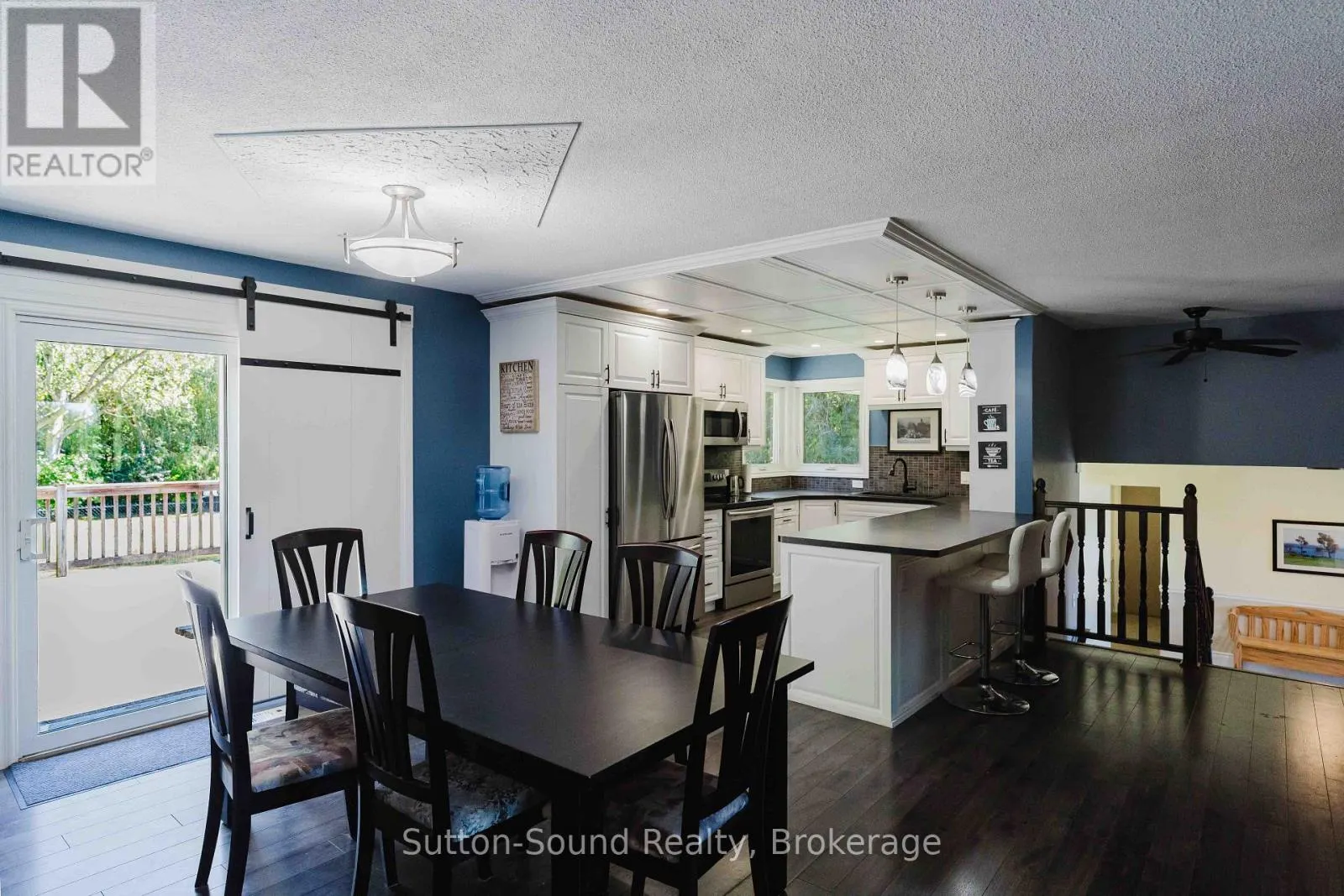 130 CLEARVIEW CRESCENT