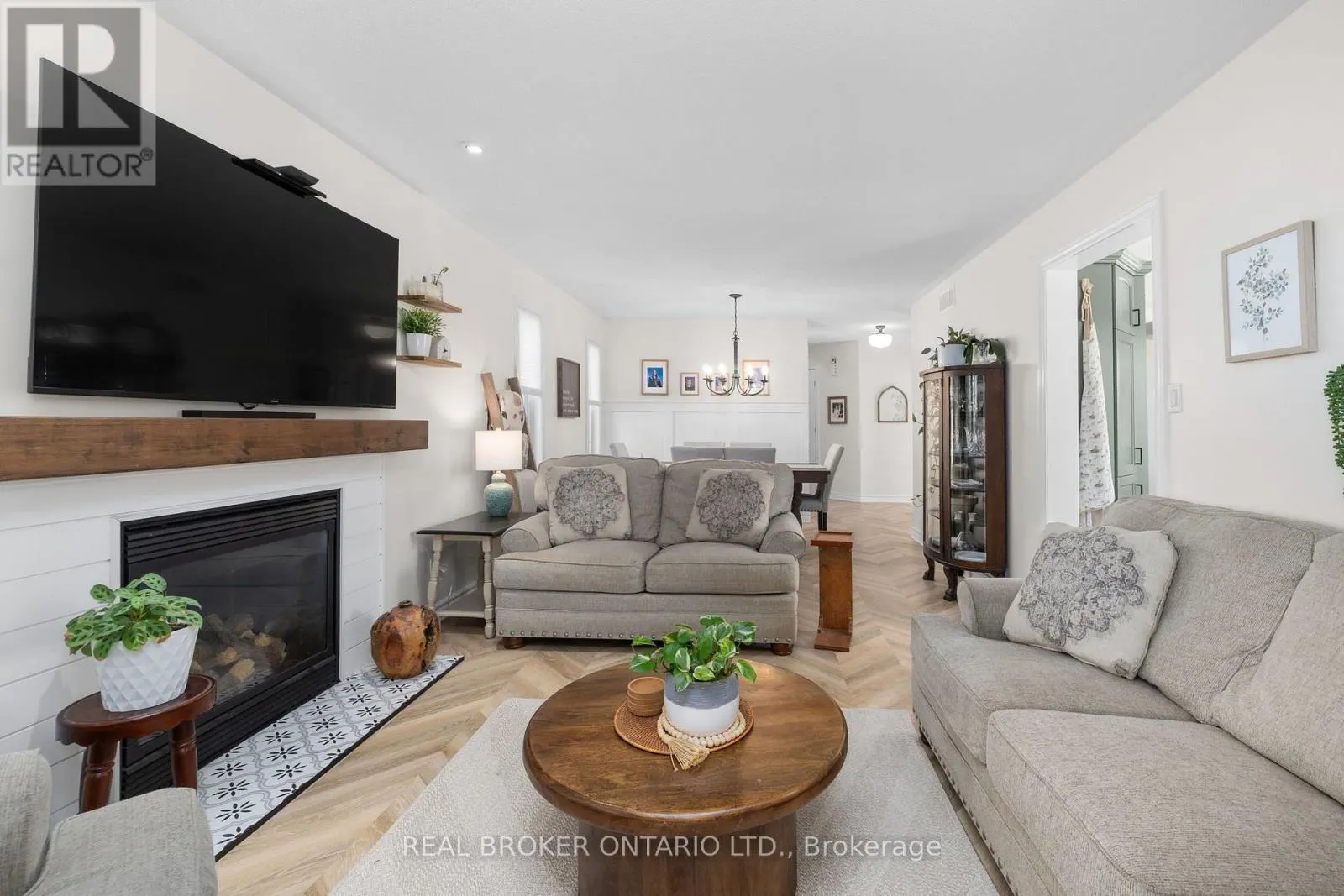 83 COMBA DRIVE
