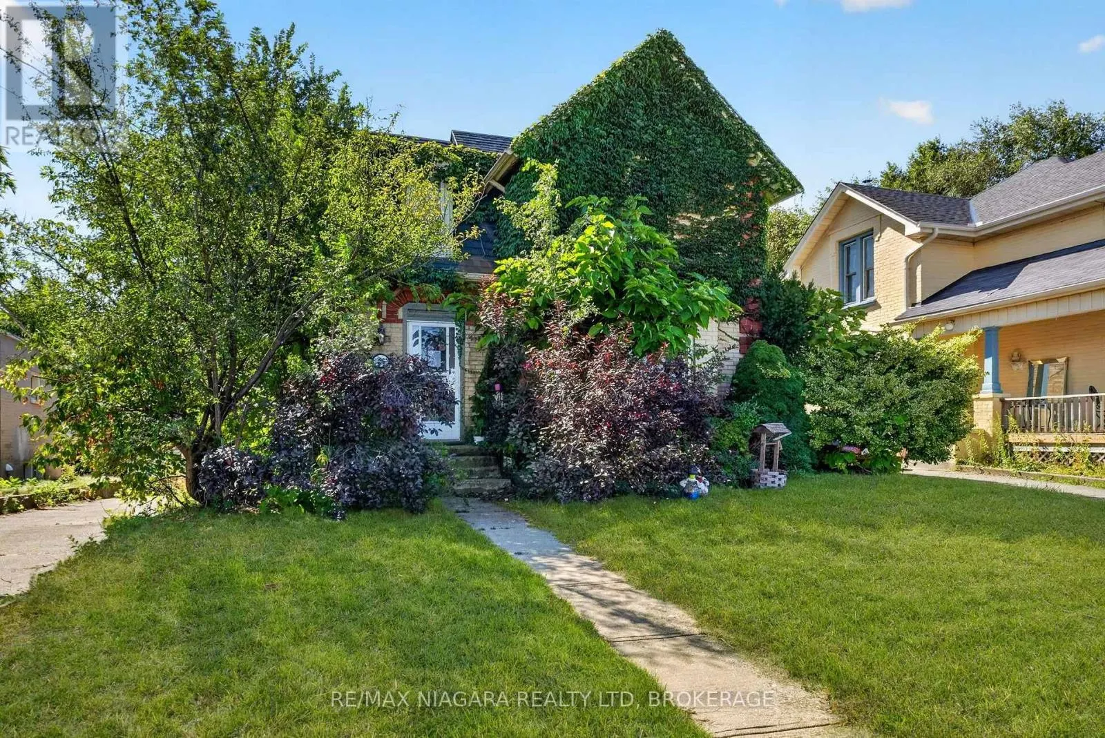 156 TERRACE HILL STREET