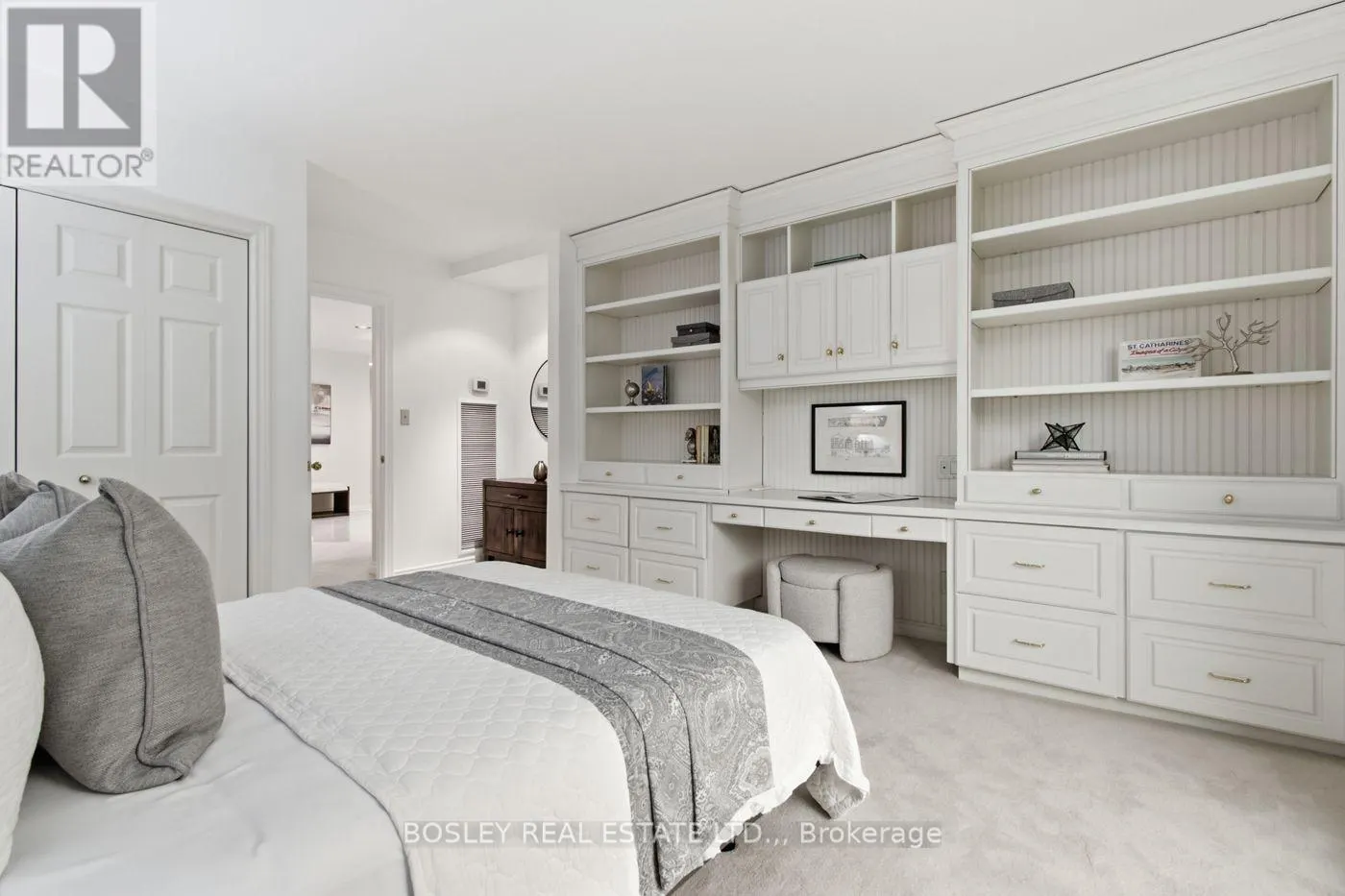 2604 - 701 GENEVA STREET #2604