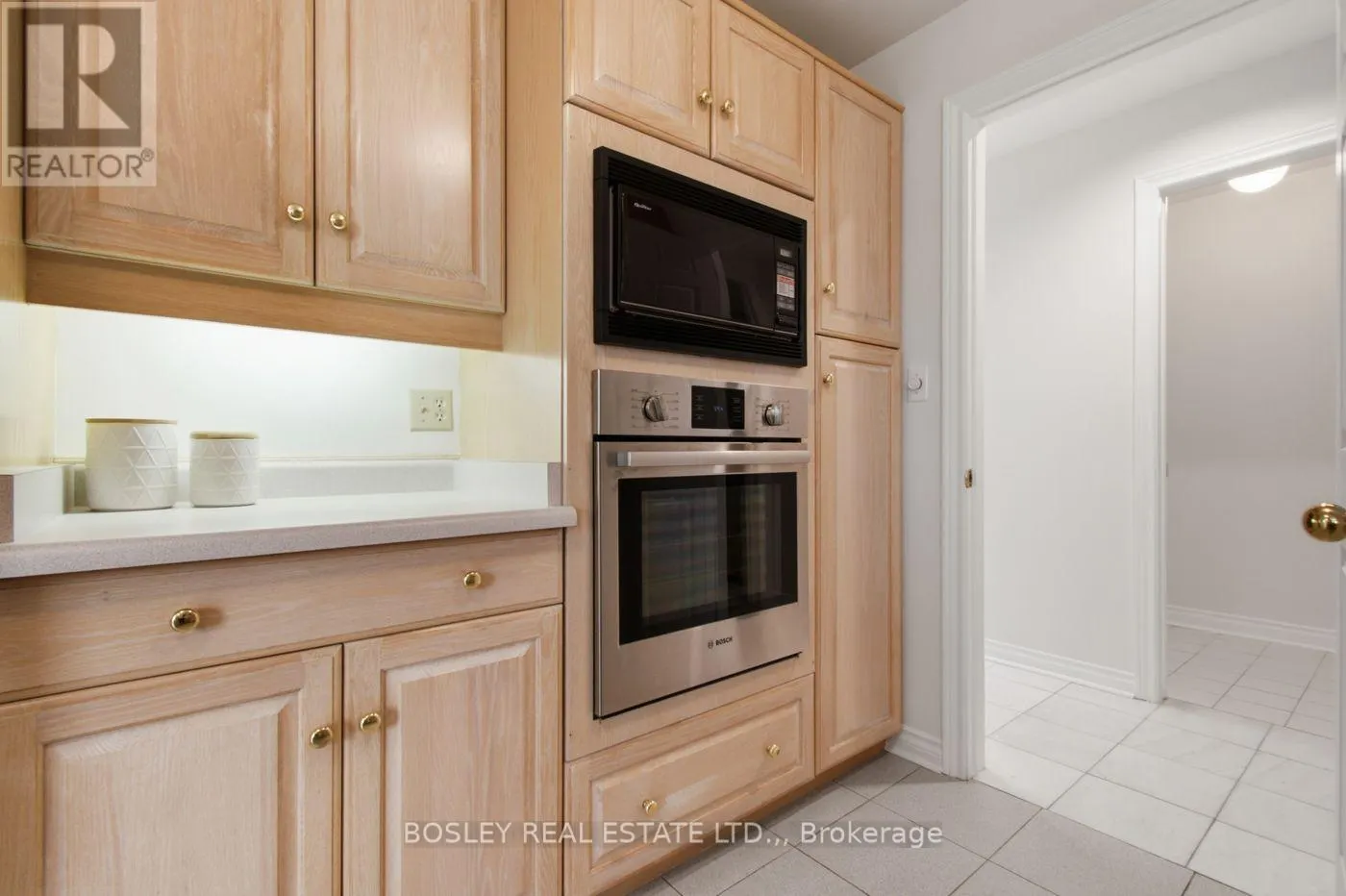2604 - 701 GENEVA STREET #2604