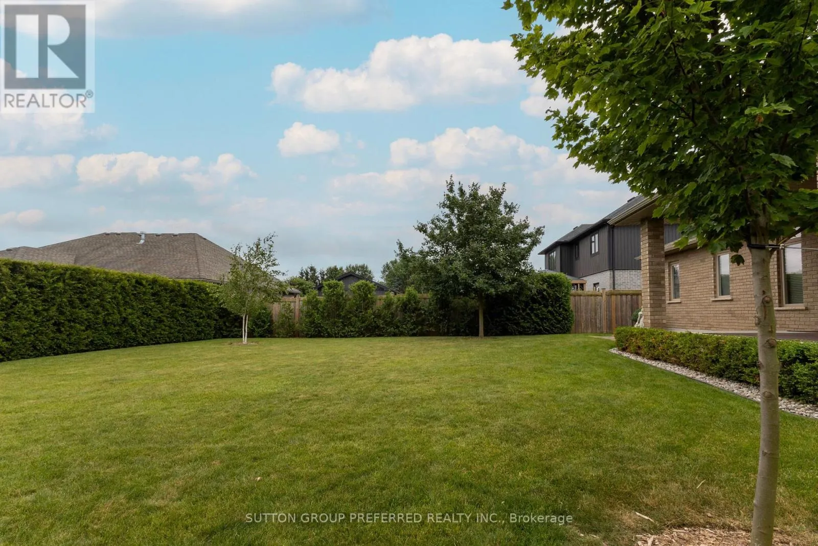 38 BRENMAR CRESCENT