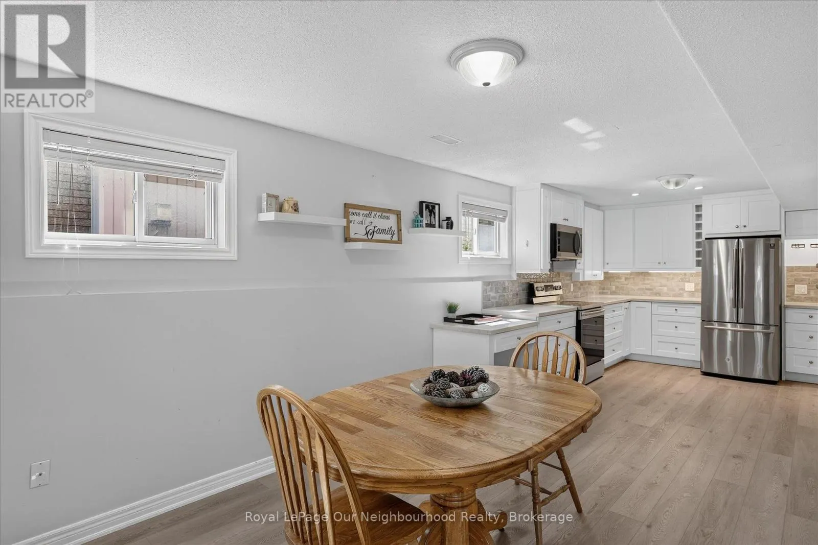 1072 SILVERDALE ROAD