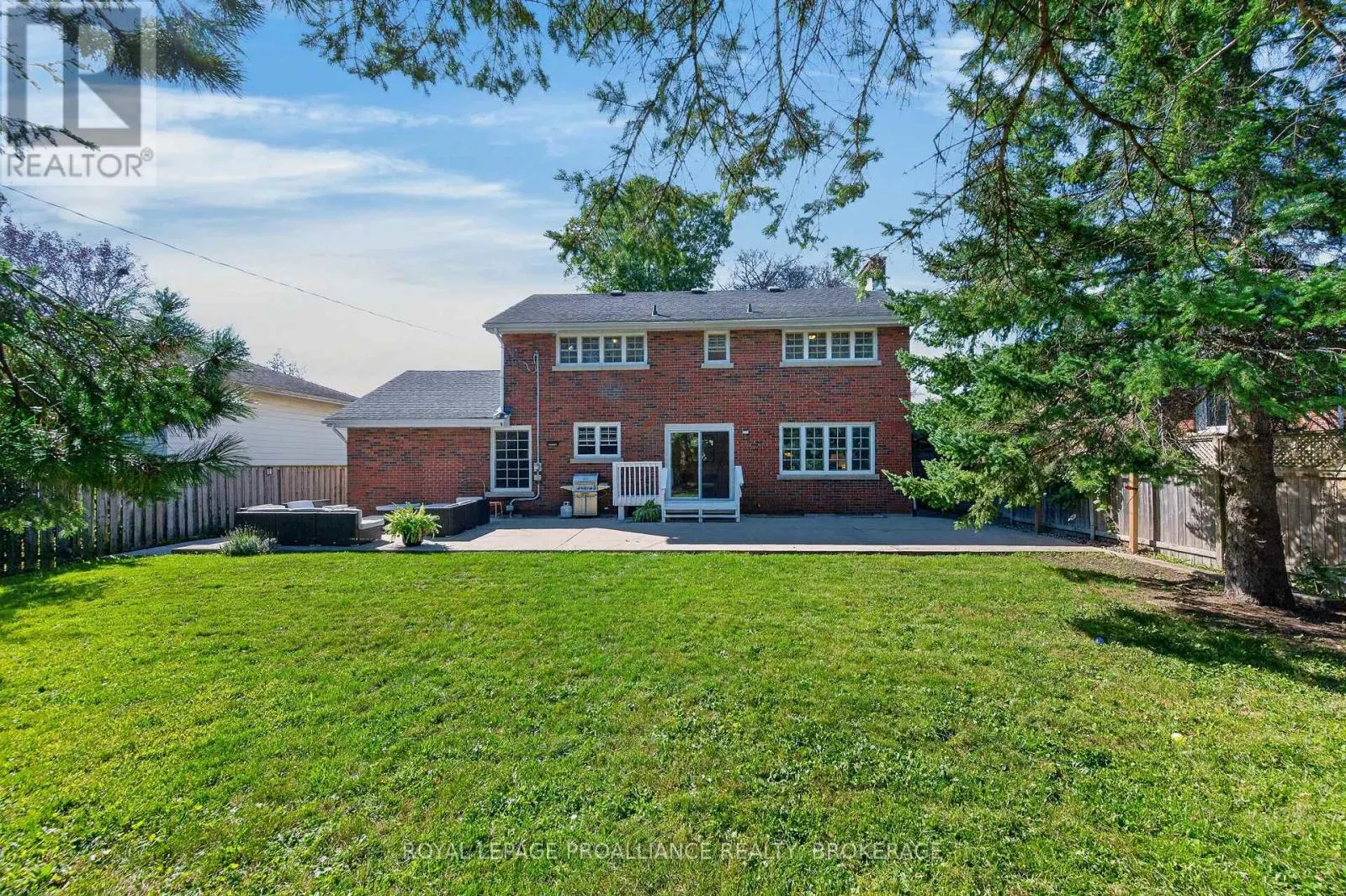 289 AVENUE ROAD