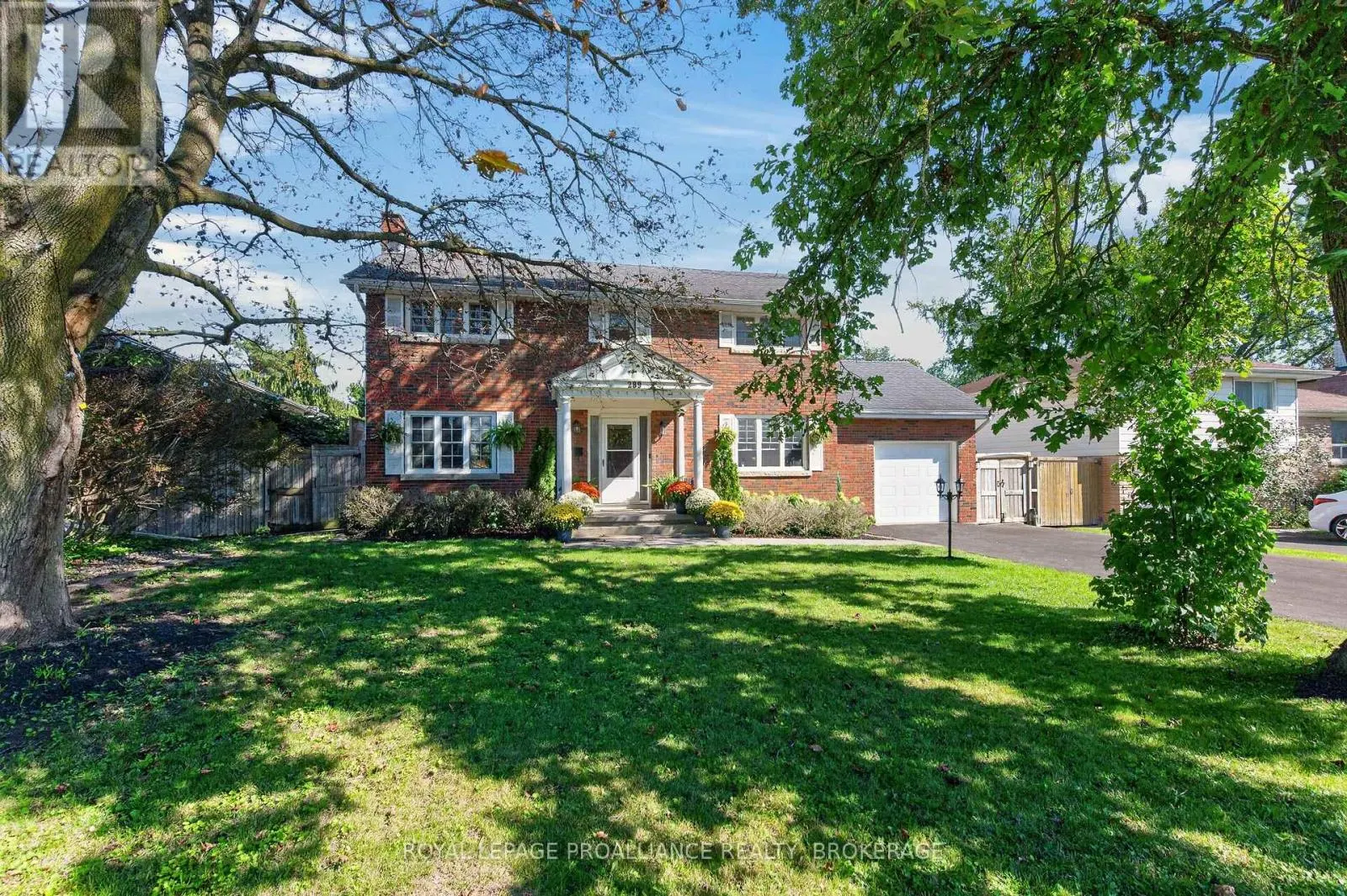 289 AVENUE ROAD
