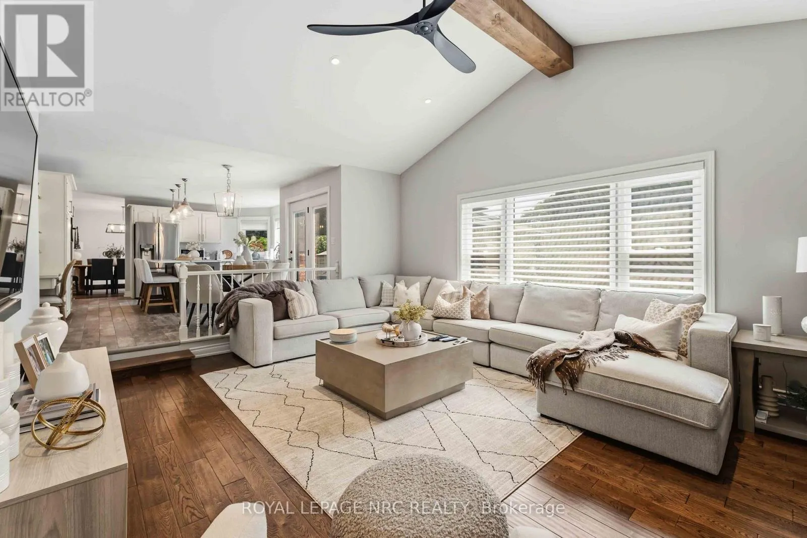 42 FORESTHILL CRESCENT