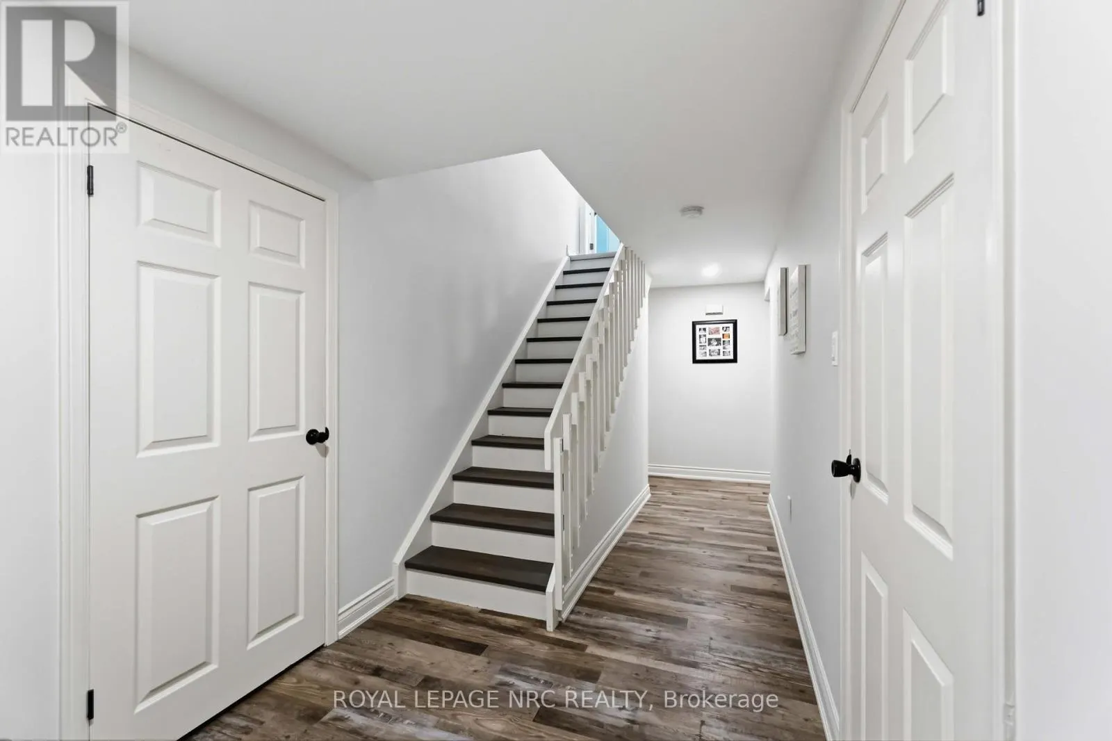 42 FORESTHILL CRESCENT