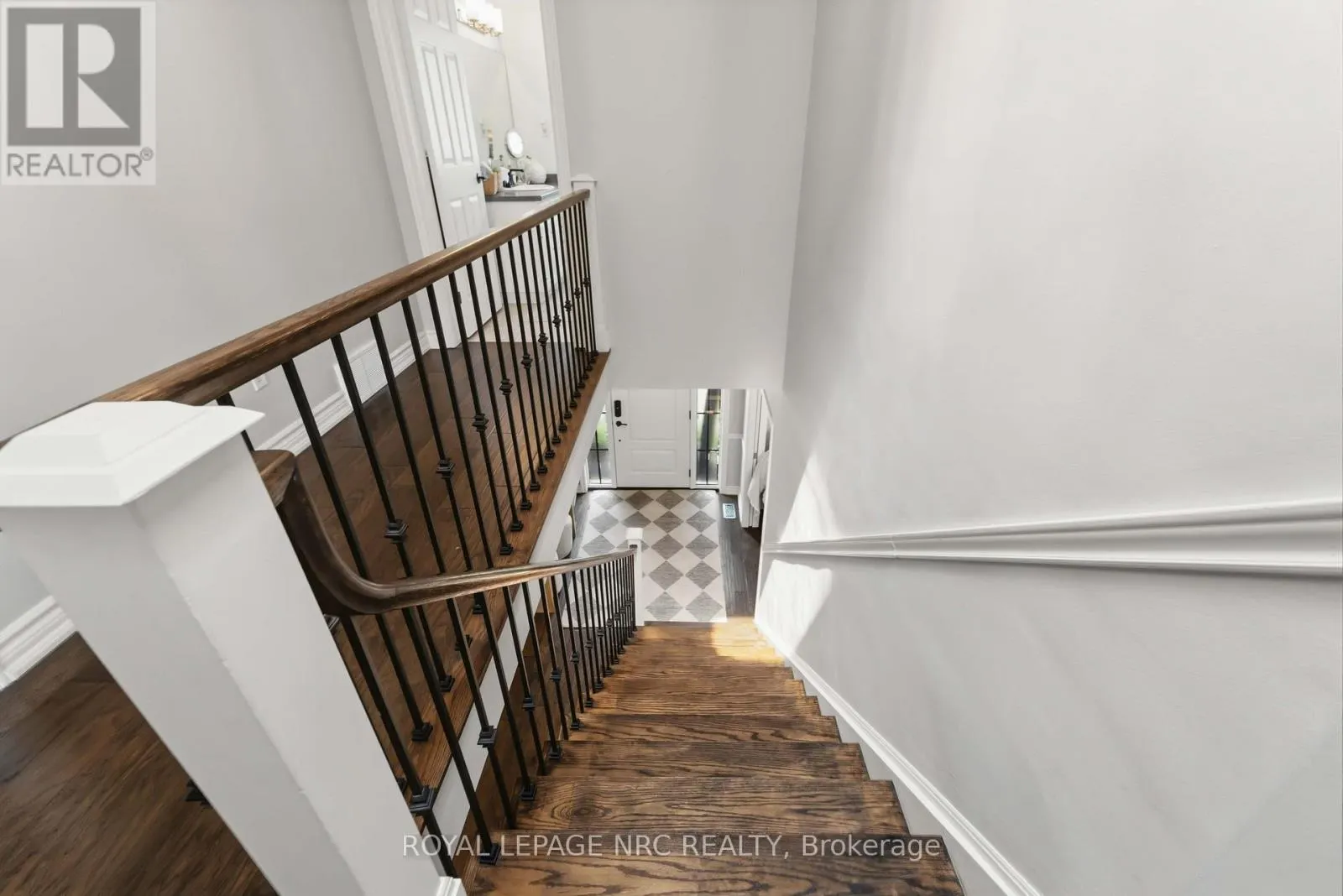 42 FORESTHILL CRESCENT