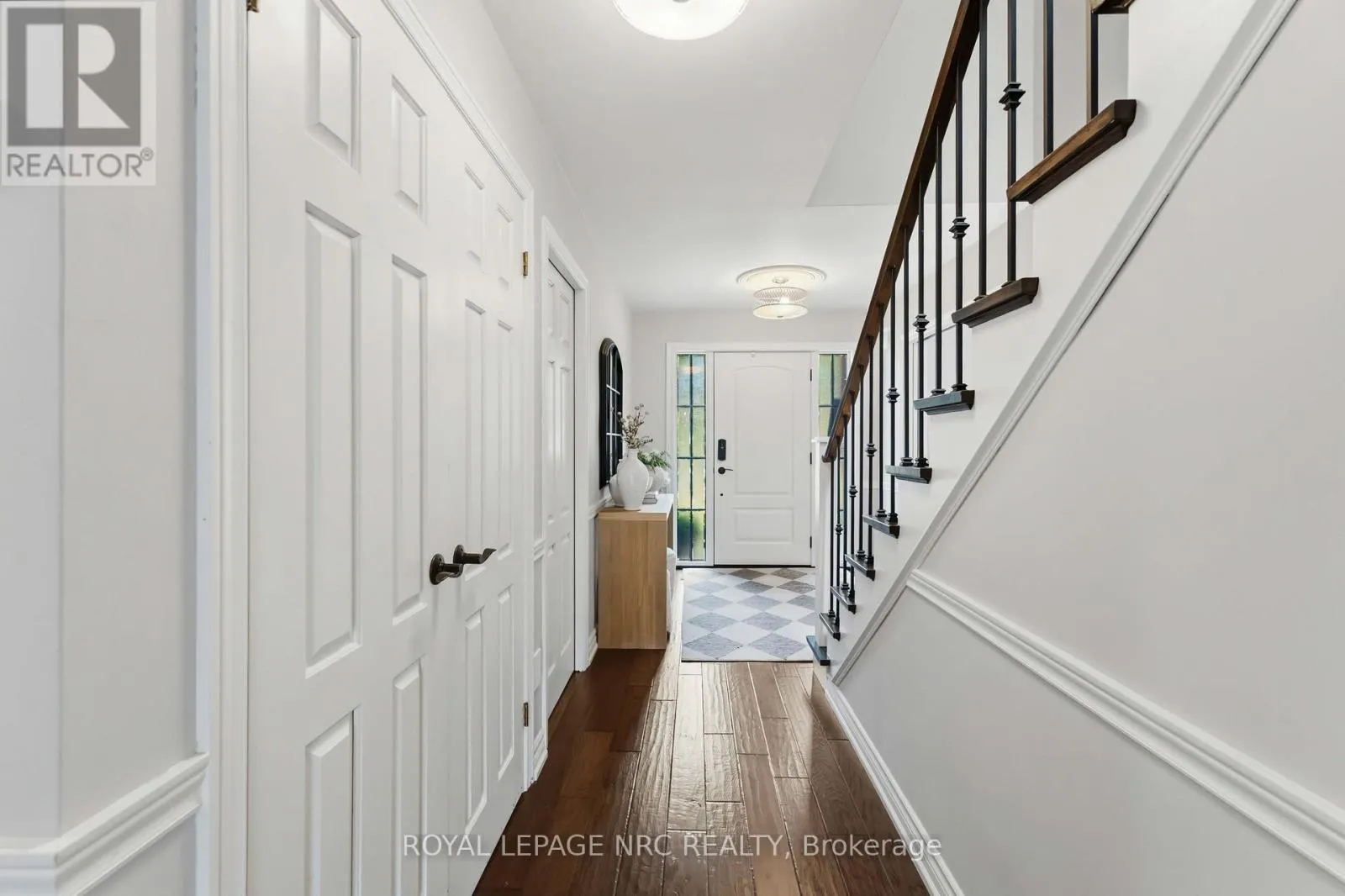 42 FORESTHILL CRESCENT