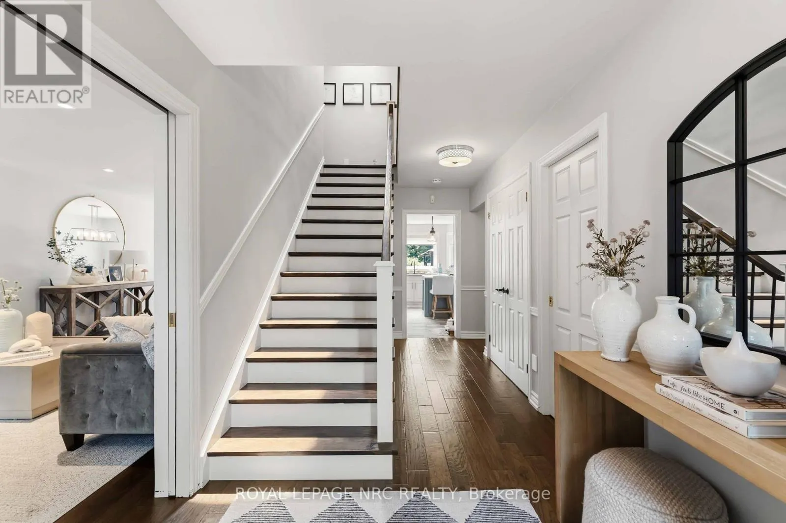 42 FORESTHILL CRESCENT