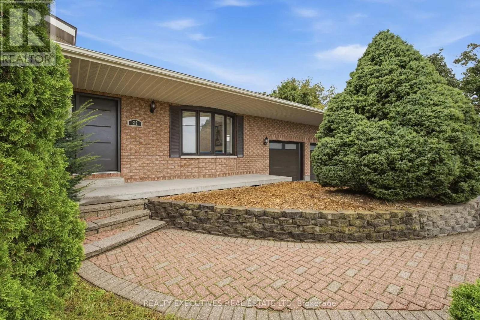 25 CRYSLER STATION ROAD