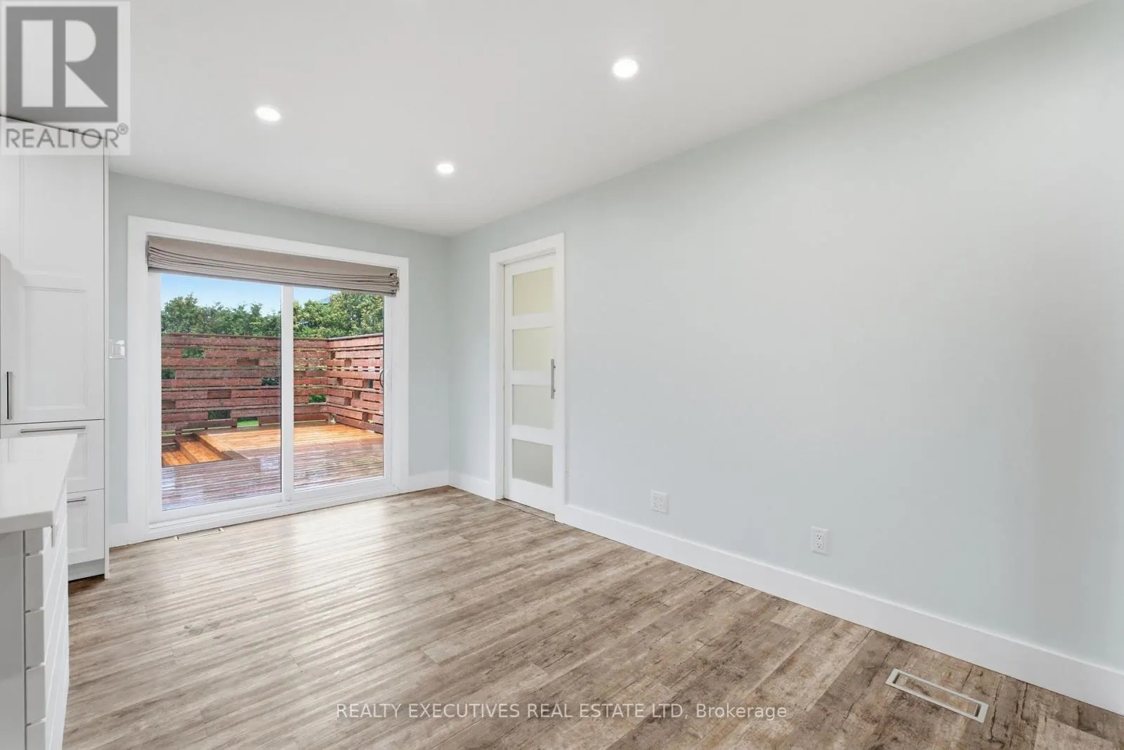 25 CRYSLER STATION ROAD