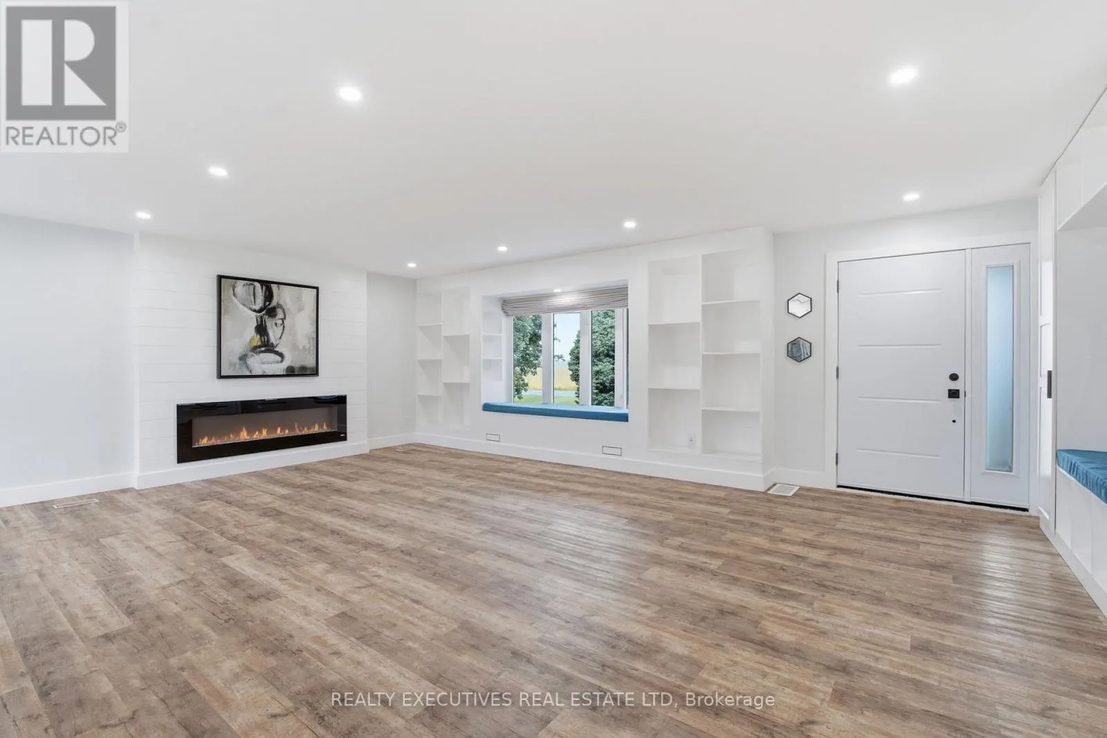 25 CRYSLER STATION ROAD