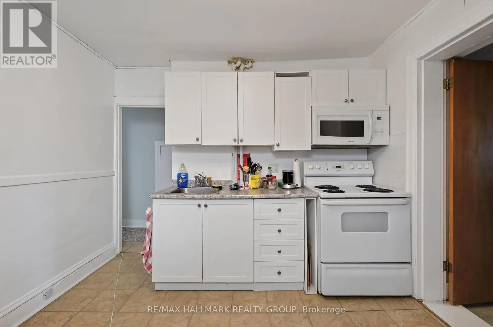 124-126 IRVING AVENUE