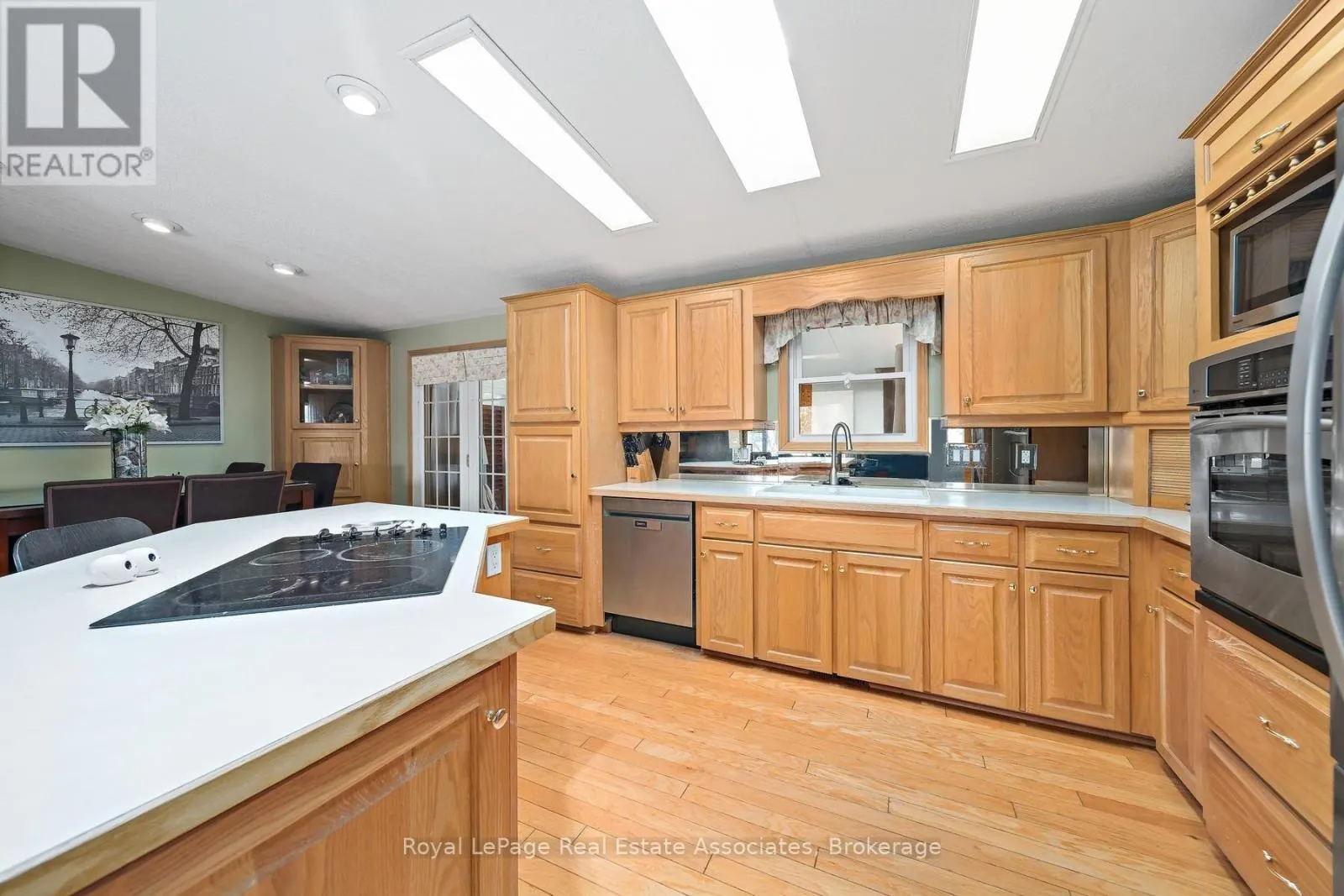 48 LAKESHORE DRIVE