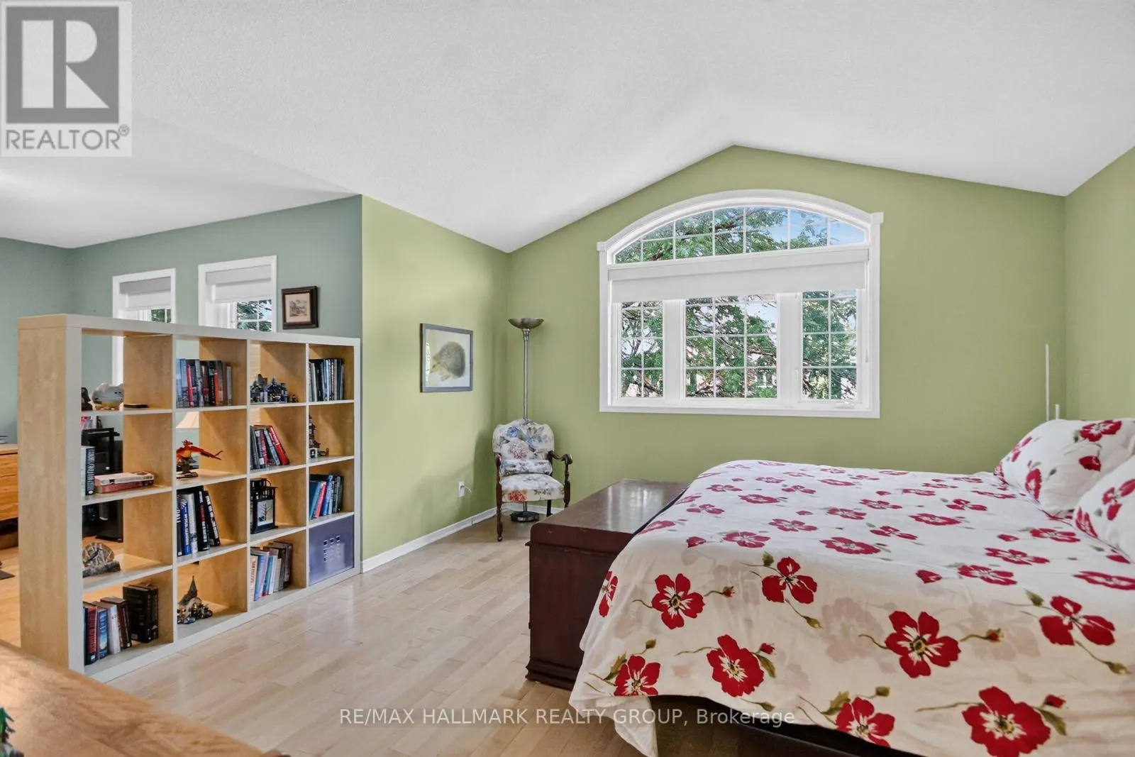 133 FAIRLOP WAY