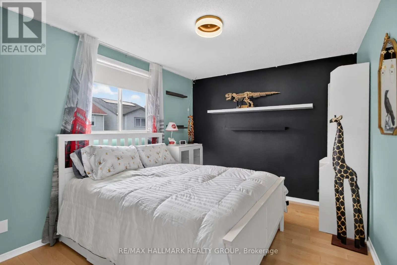 133 FAIRLOP WAY