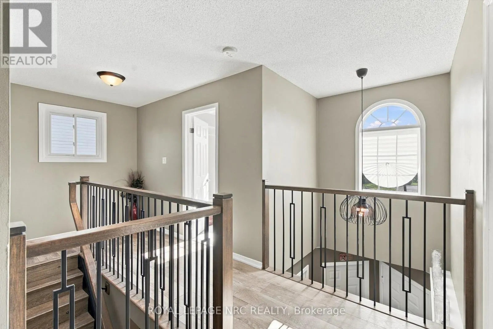 158 CONFEDERATION AVENUE