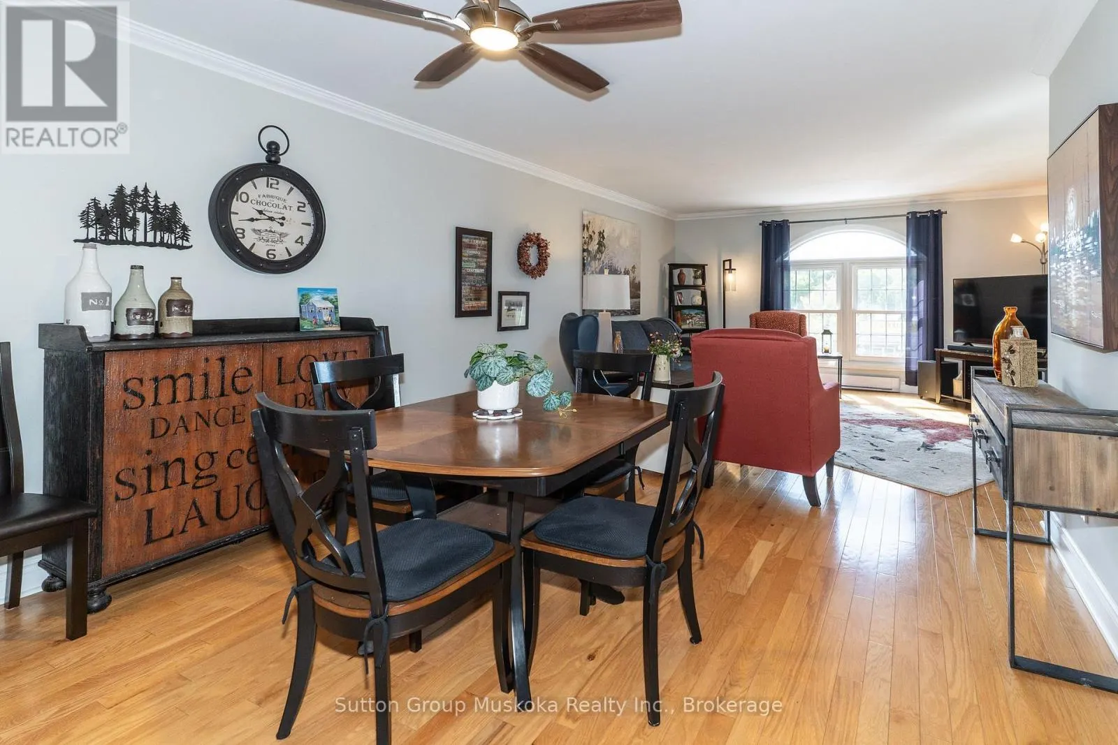 4 - 44 KING WILLIAM STREET #4