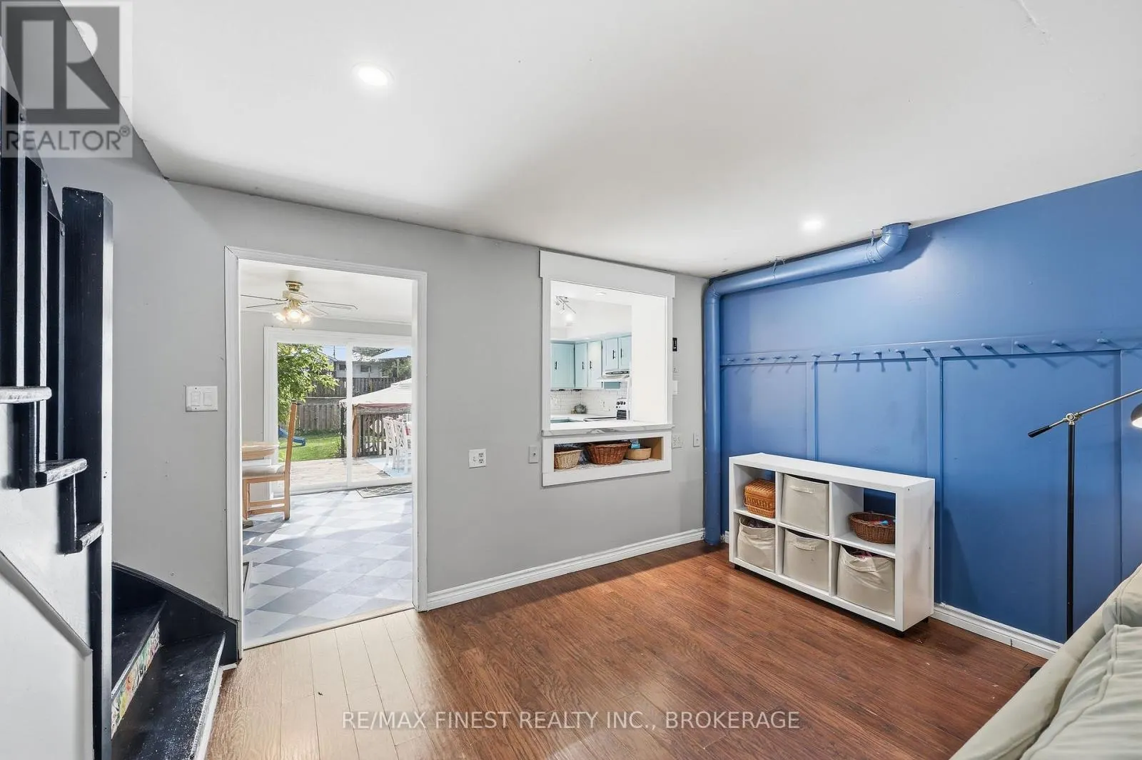 348 CHARLES STREET N