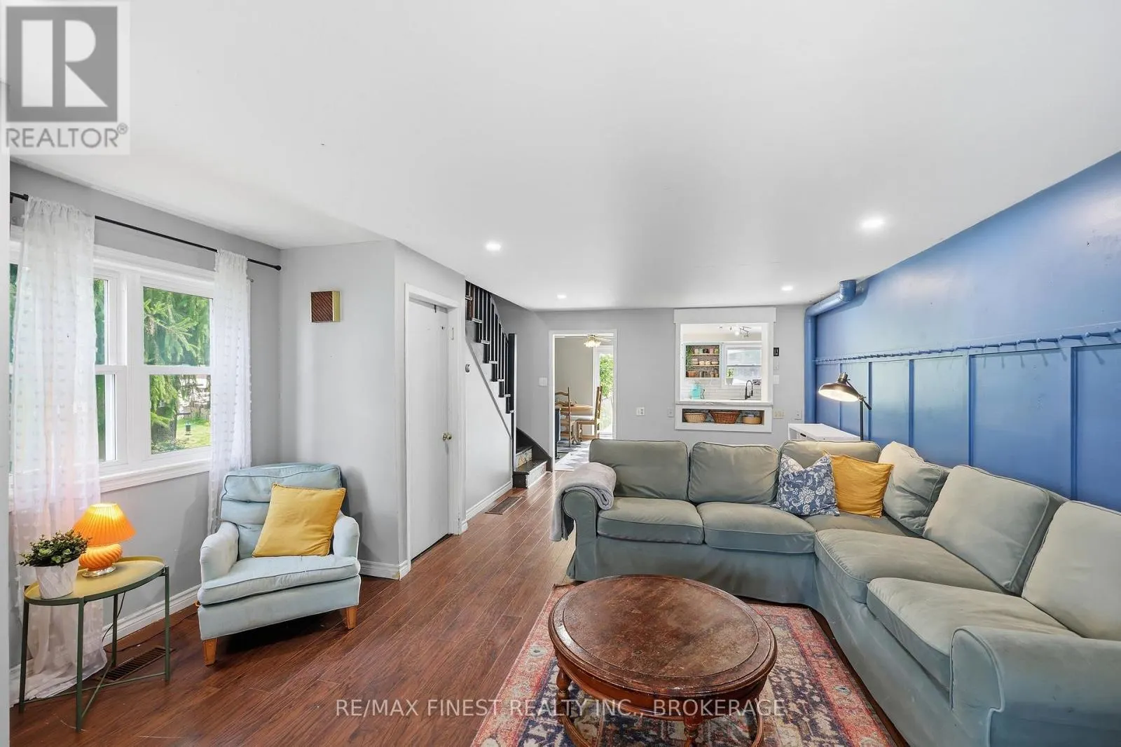 348 CHARLES STREET N