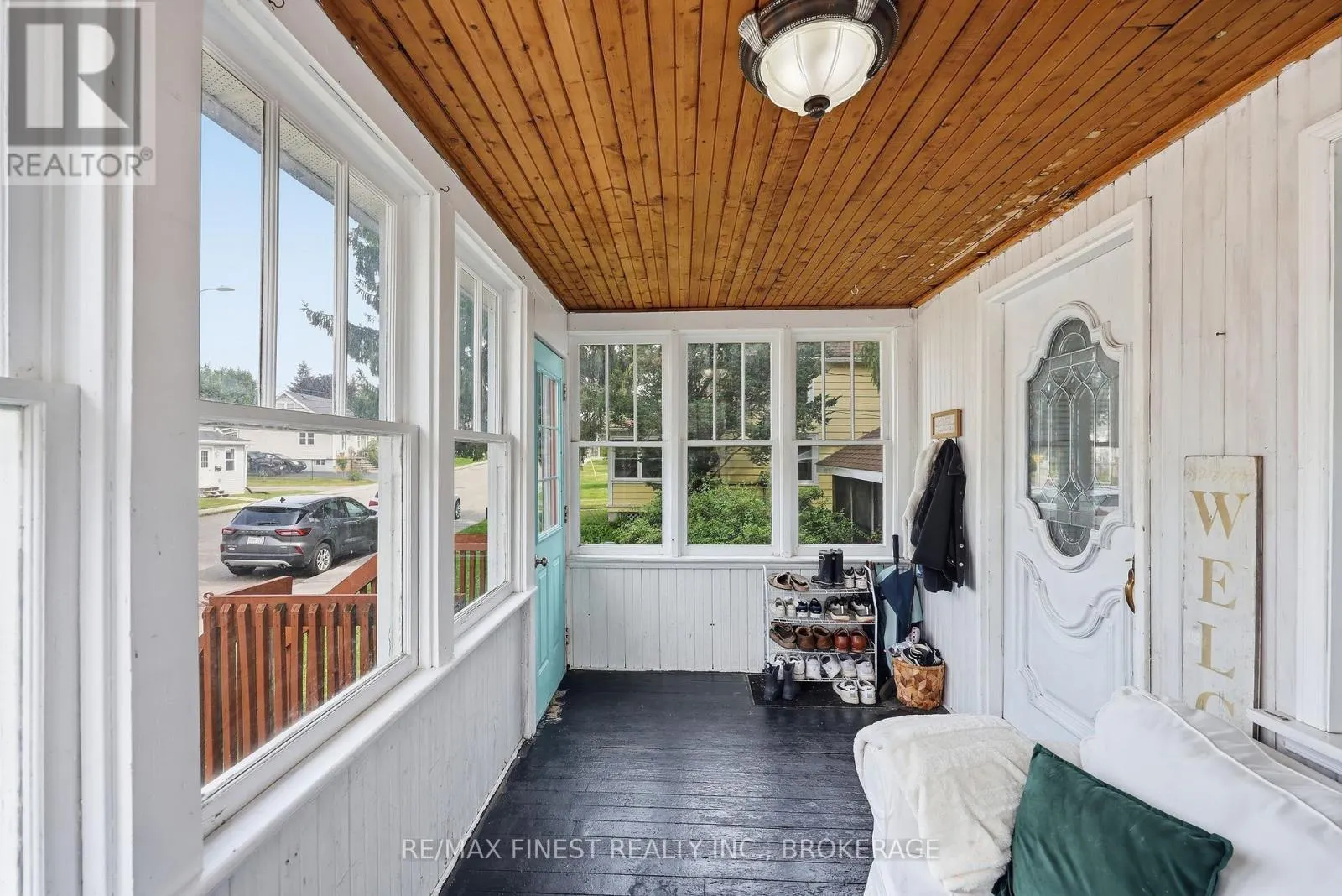 348 CHARLES STREET N