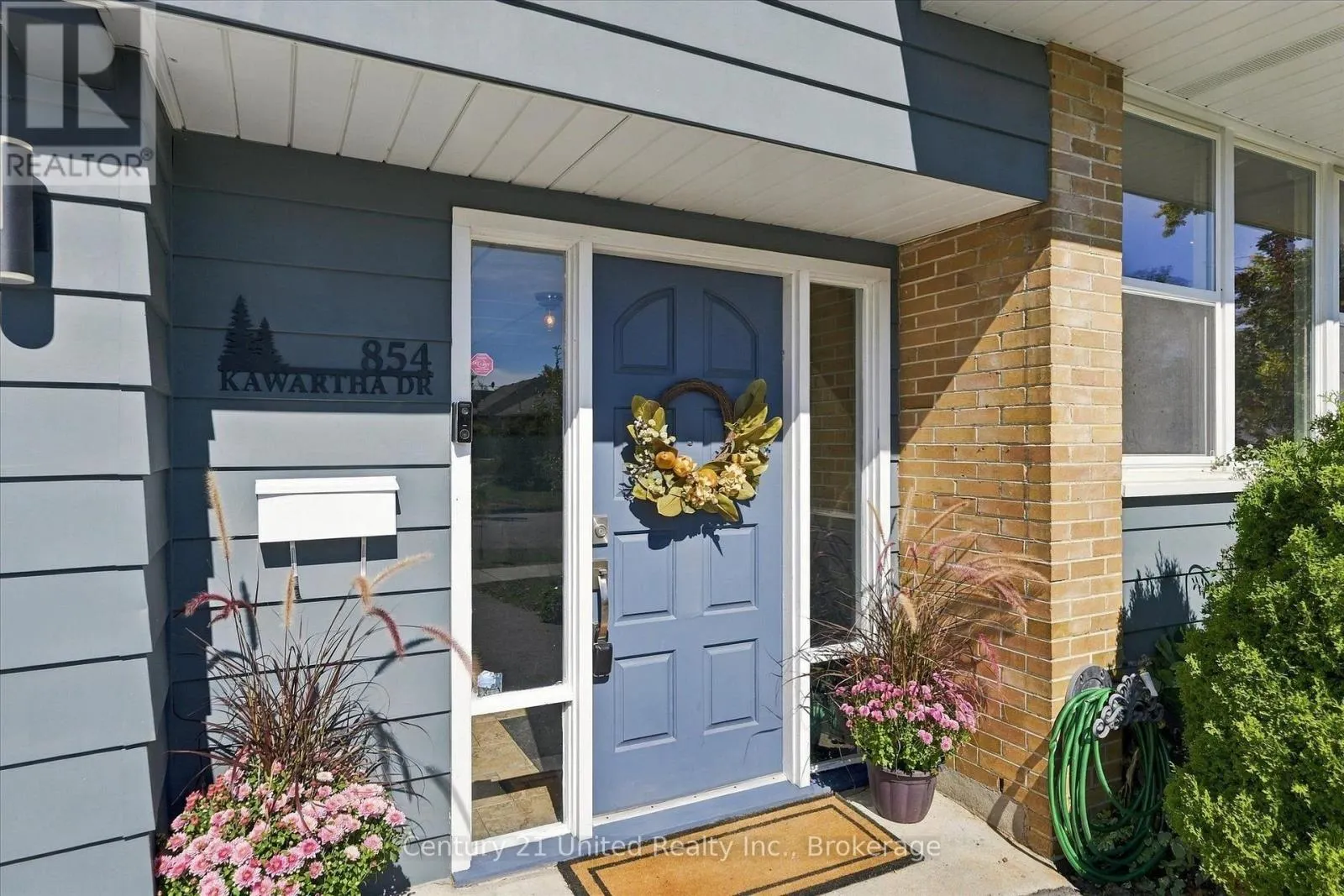 854 KAWARTHA DRIVE