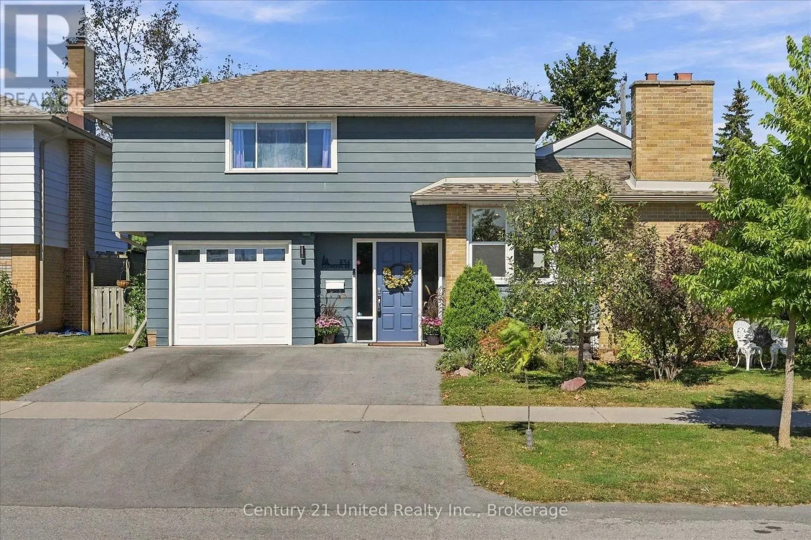 854 KAWARTHA DRIVE