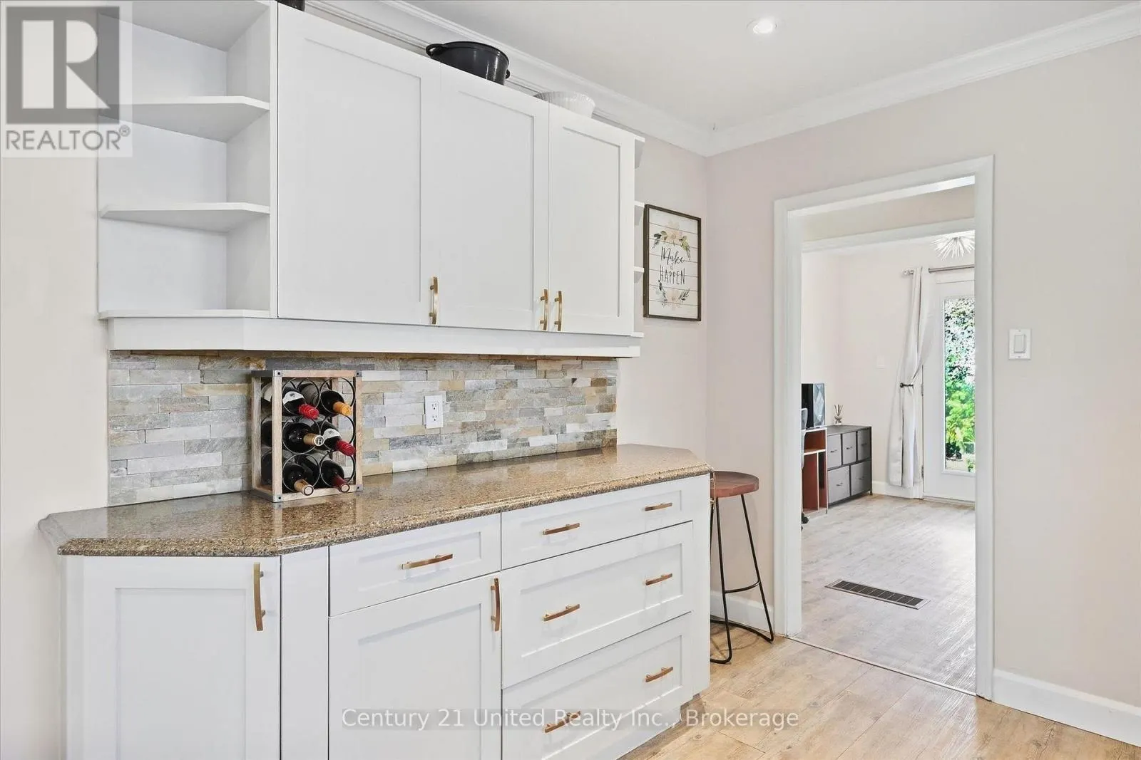 854 KAWARTHA DRIVE