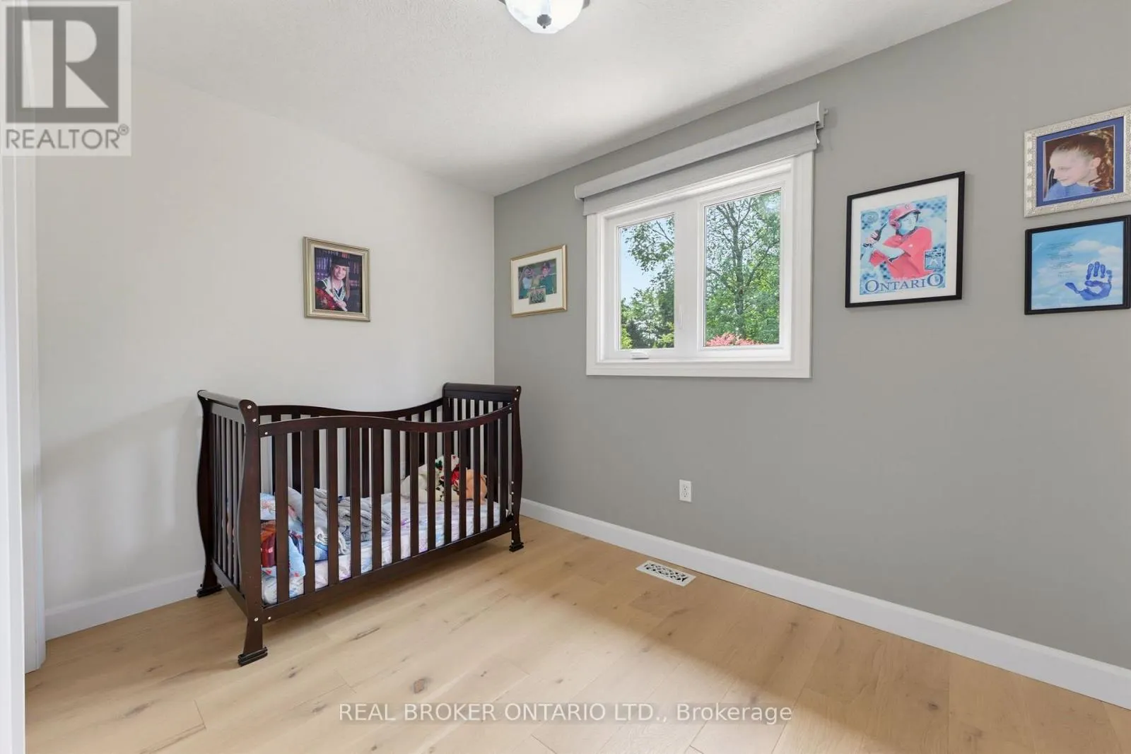 64 CARMICHAEL CRESCENT