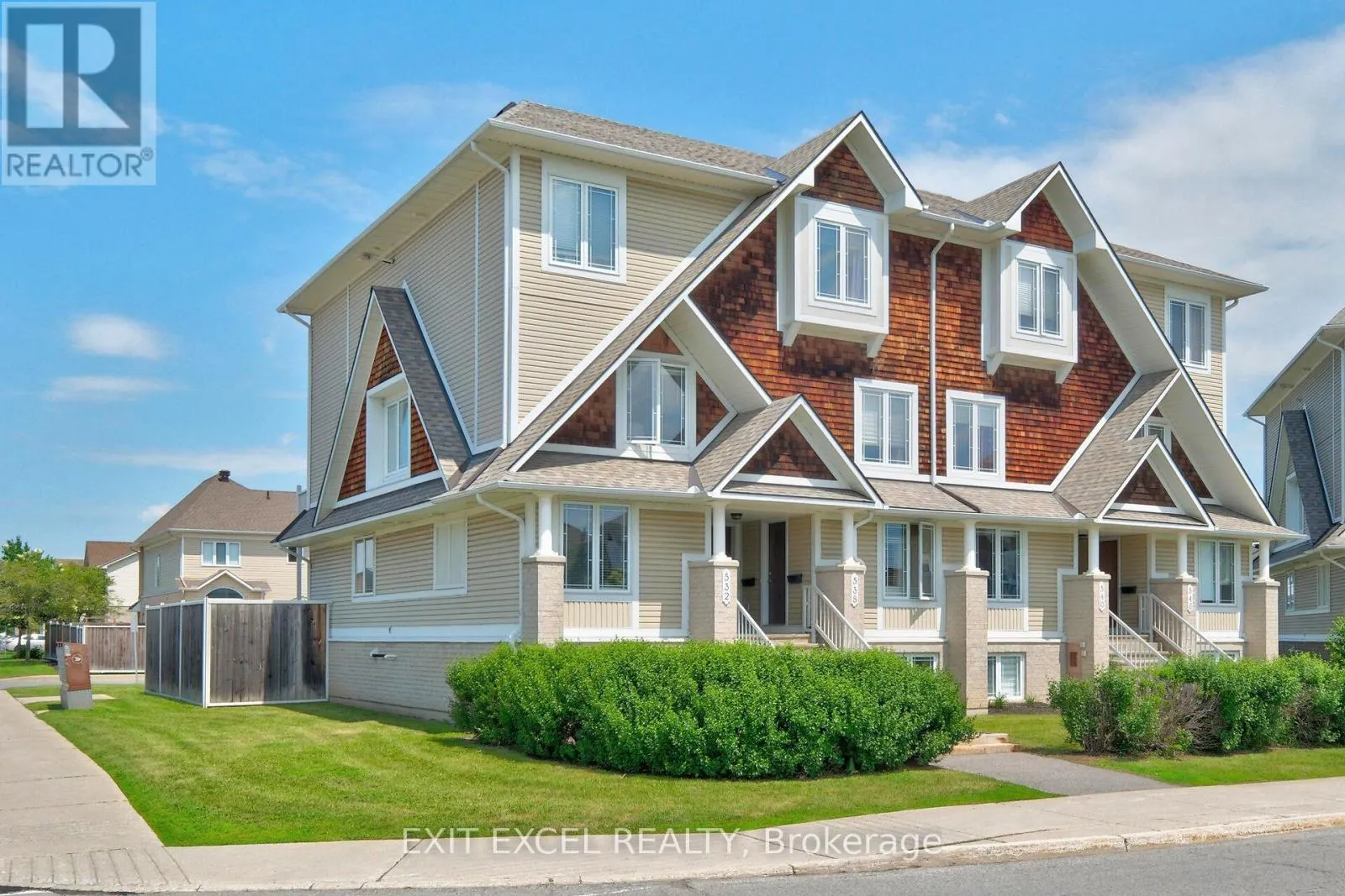 1 - 532 LAKERIDGE DRIVE