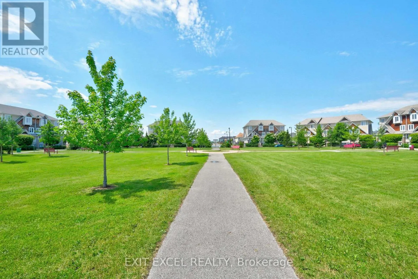 1 - 532 LAKERIDGE DRIVE