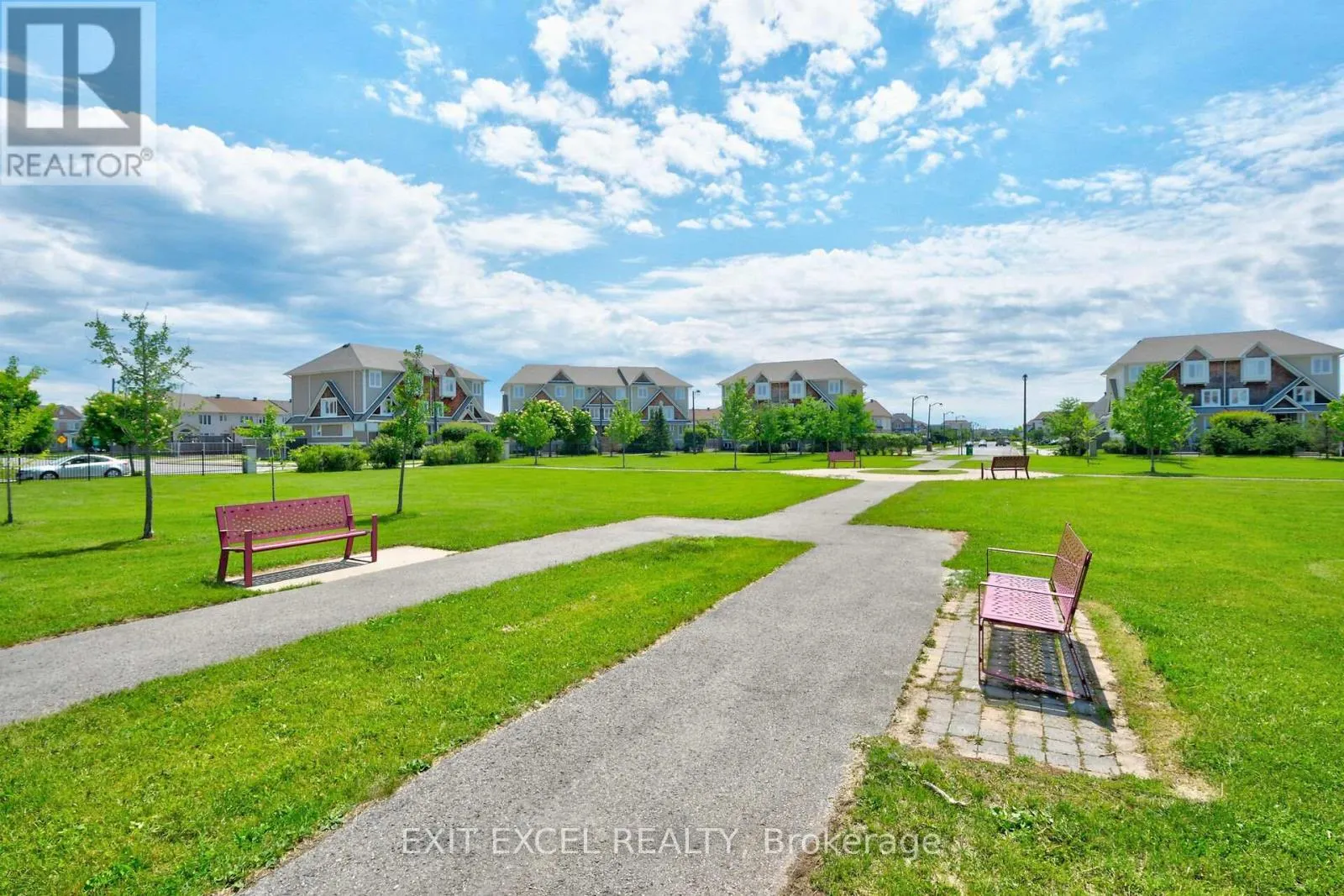 1 - 532 LAKERIDGE DRIVE